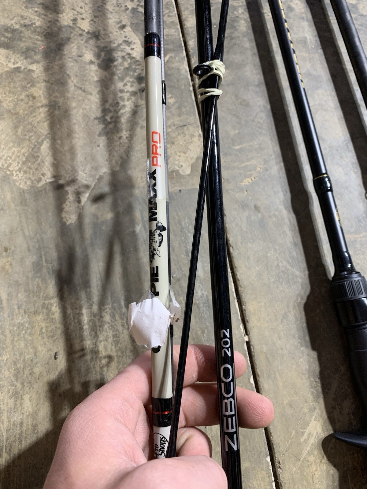 LOT OF 10 BASS PRO SHOP, Lews, Berkley FISHING RODS (BROKEN)