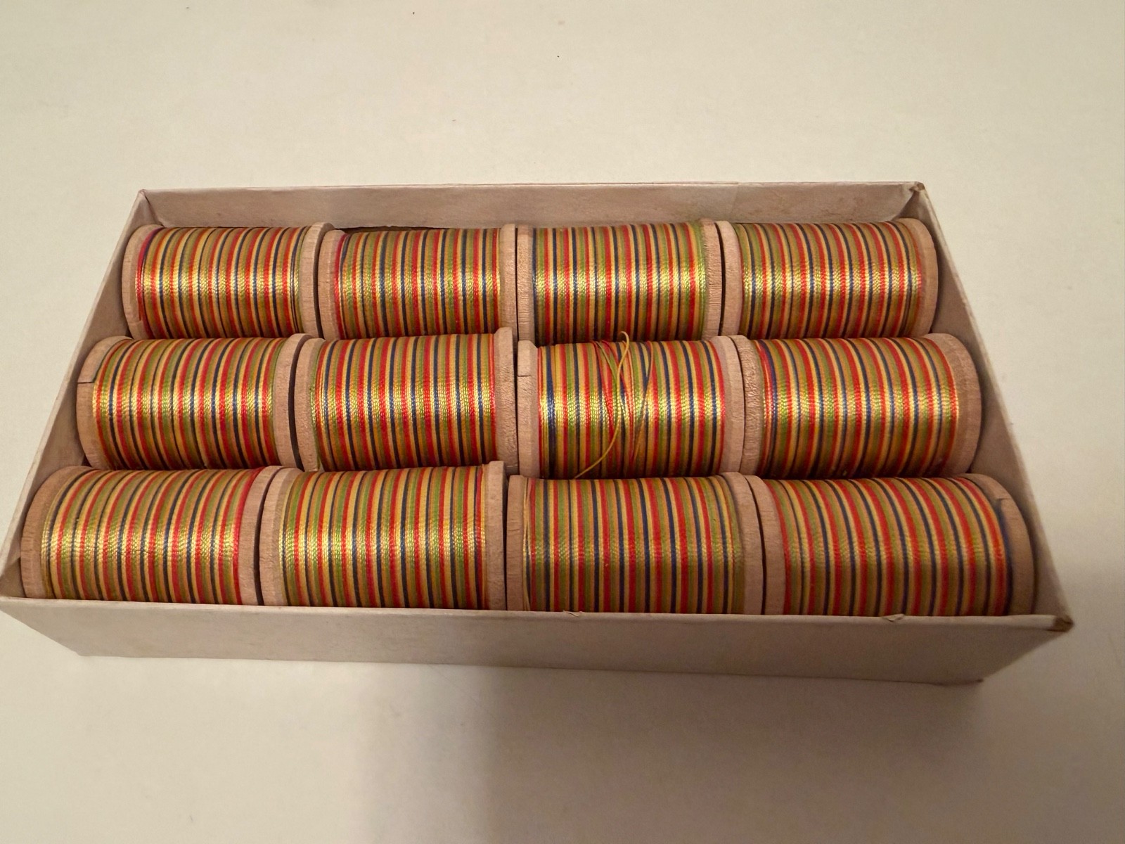 Rices Silk Rod winding EE thread multicolor 50 yds