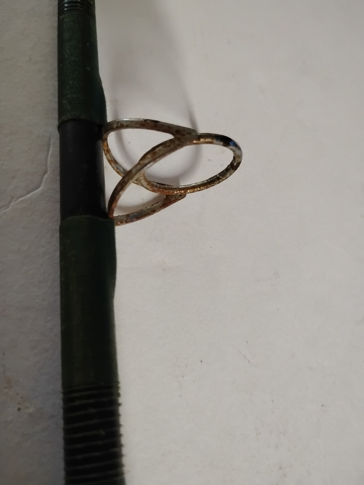One Piece 6′ 4″ 20-50 Lb Heavy Duty Rod