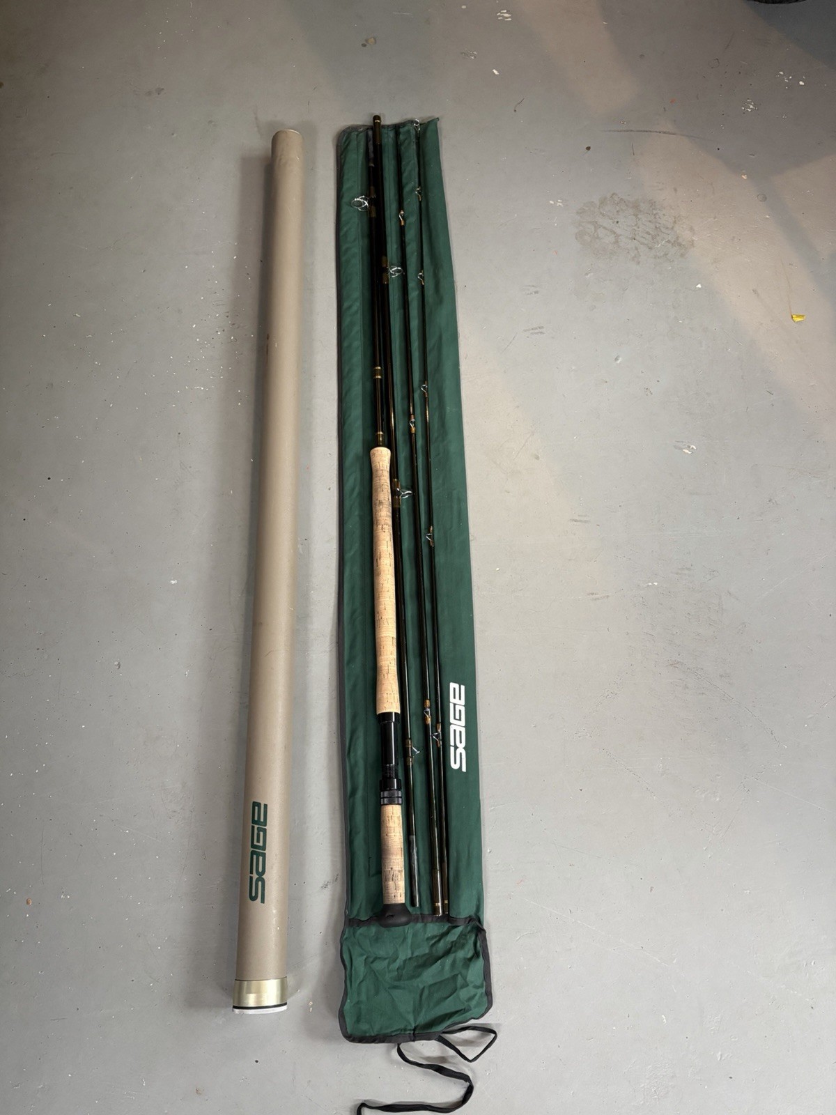 SAGE SALMON FLY ROD. MODEL 10161-4. GRAPHITE IV. RATED FOR NUMBER 10 FLY LINE.