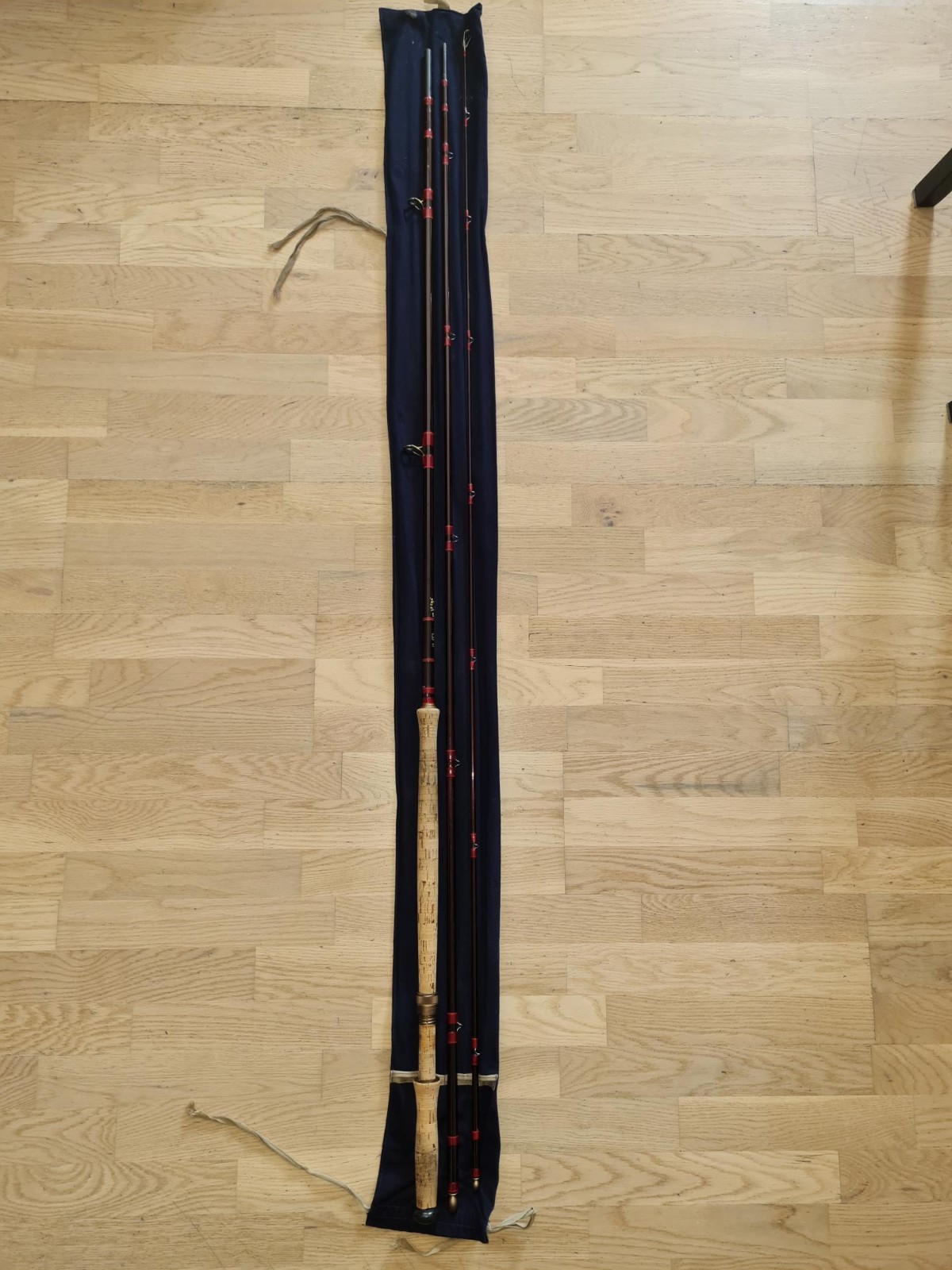 Hardy Graphite Deluxe Spey Caster 15′ #10 three sections