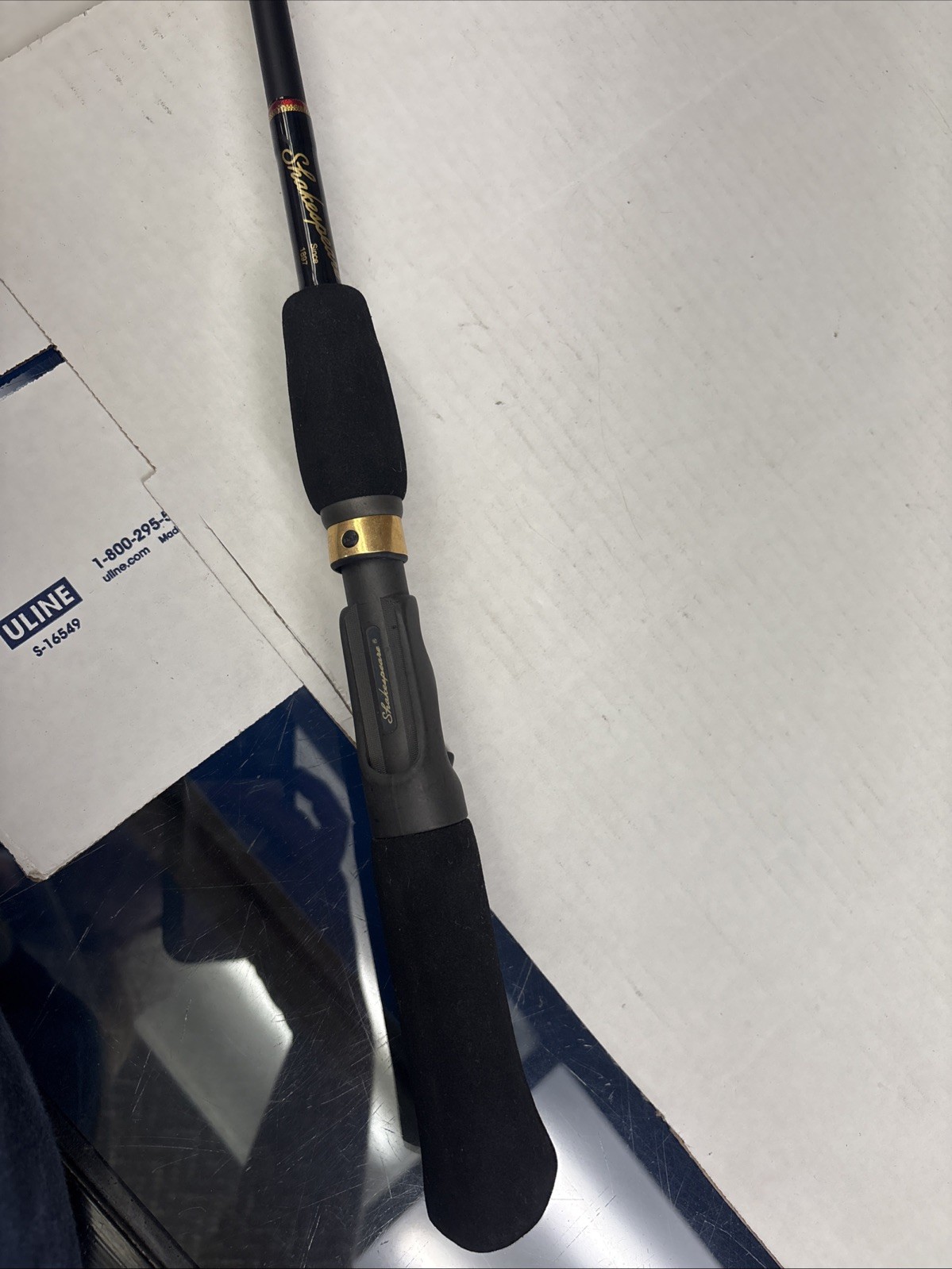 Ugly Stik Pro Graphite Core Shakespeare PBC 1156-1M 5’6 Rod 1 Piece