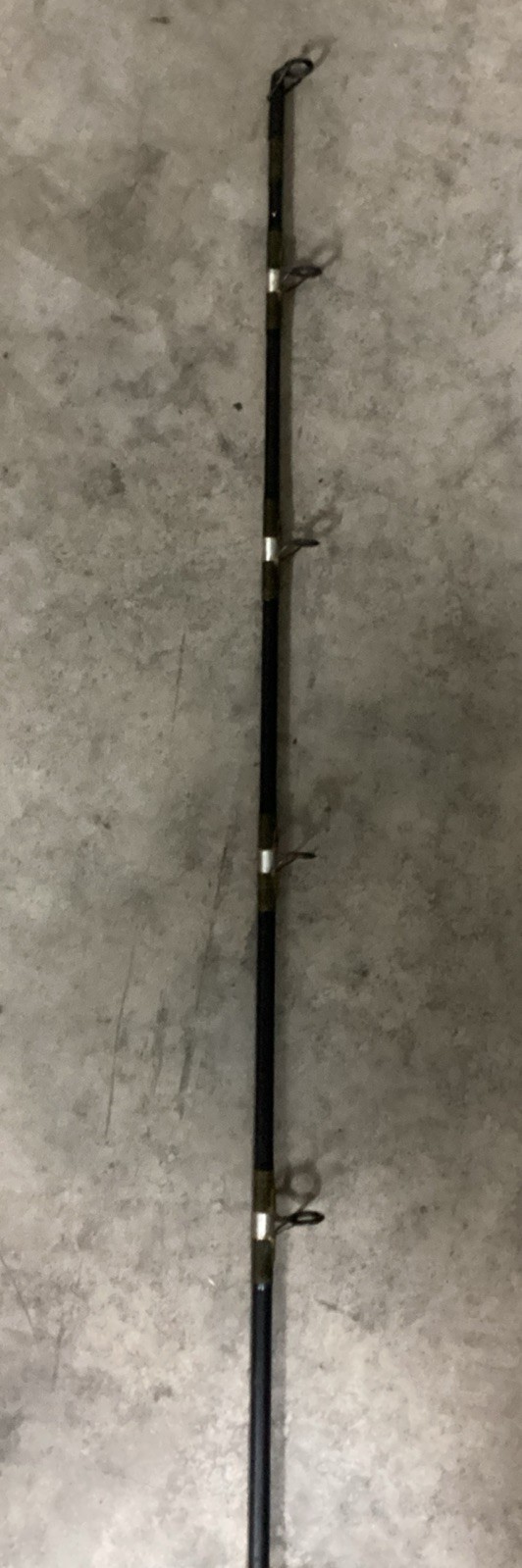 Scarce Okuma graphite Sturgeon 7′ Fishing rod weight 15-30lb