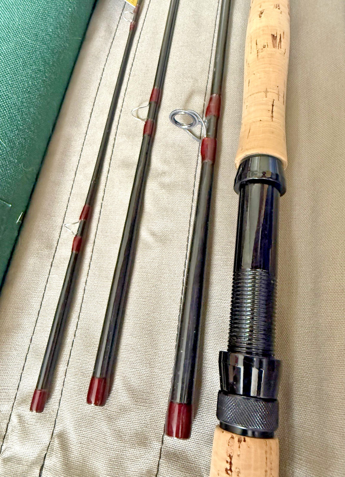 Orvis Clearwater Classic 9 Foot #8 4 Piece Fly Rod Mid Flex with Bag & Tube