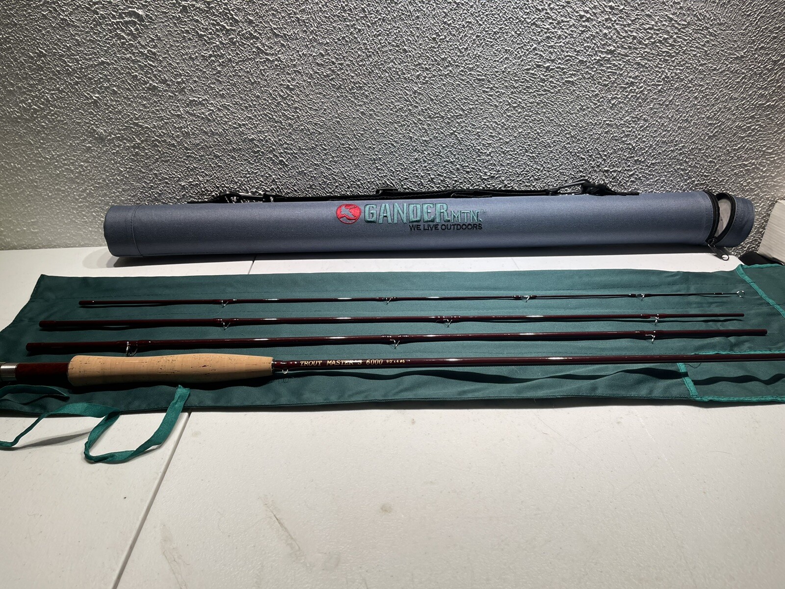 Trout Master’s 6000 90 X 4 #6 4 PC FLY ROD W/ Case