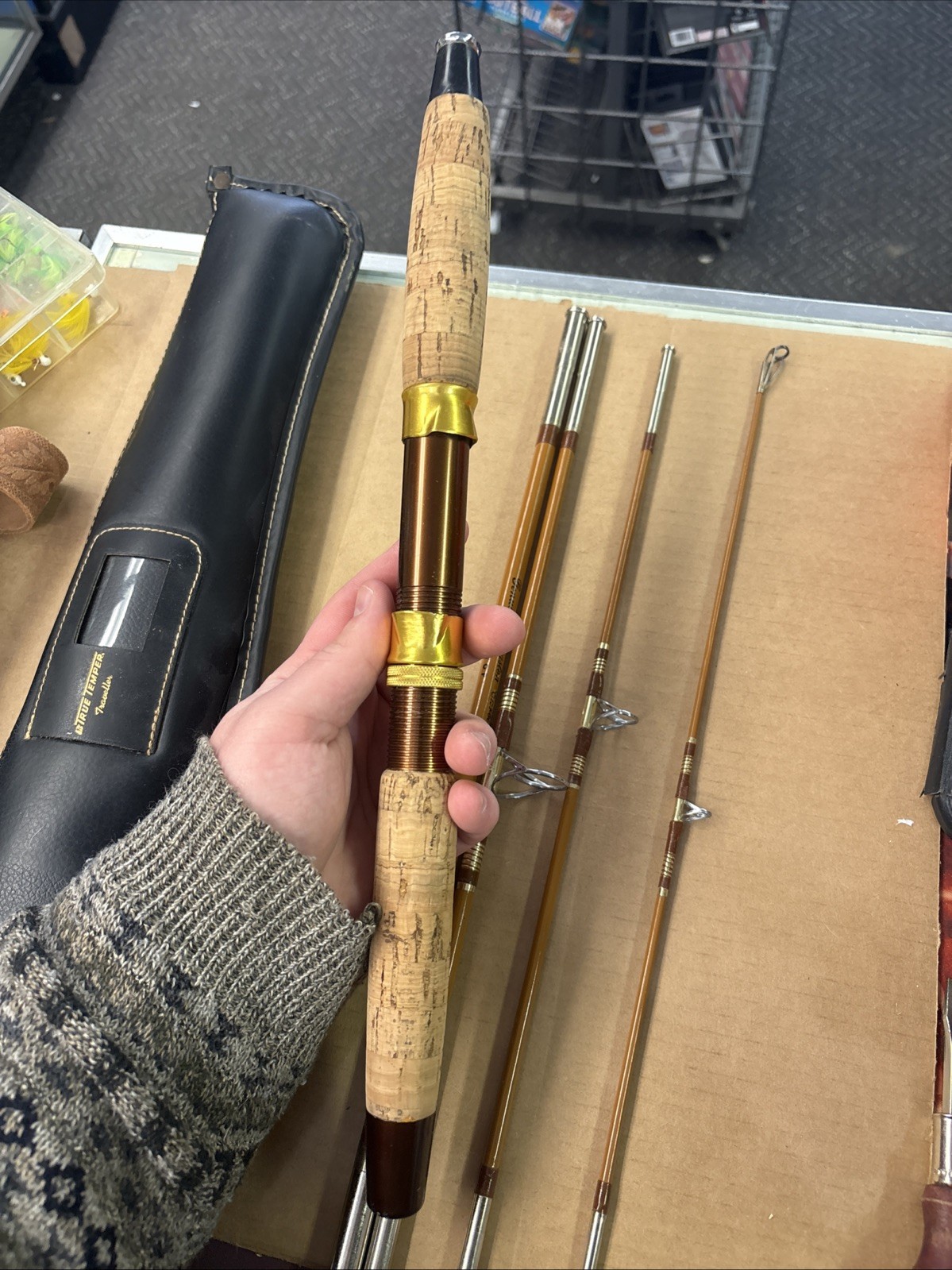 True Temper Rod 225T With Case Hardly Used