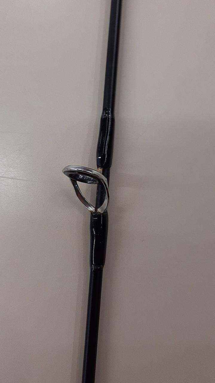 GAMAKATSU Luxxe Coyote S100M Shore Jigging Rod 2pcs 190g Used, Crack, Rust