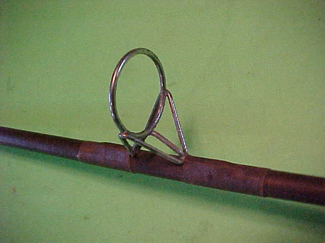 VINTAGE BERKLEY TRI-SPORT T71 9 FOOT 6 INCH 15-40 POUND RATED SURF SPINNING ROD