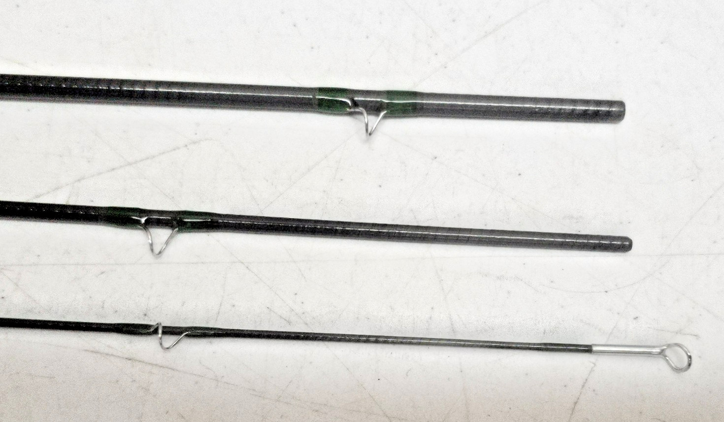 Orvis Graphite Fly Fishing Rod 8’6″ 6wt 4-Piece, green, gray