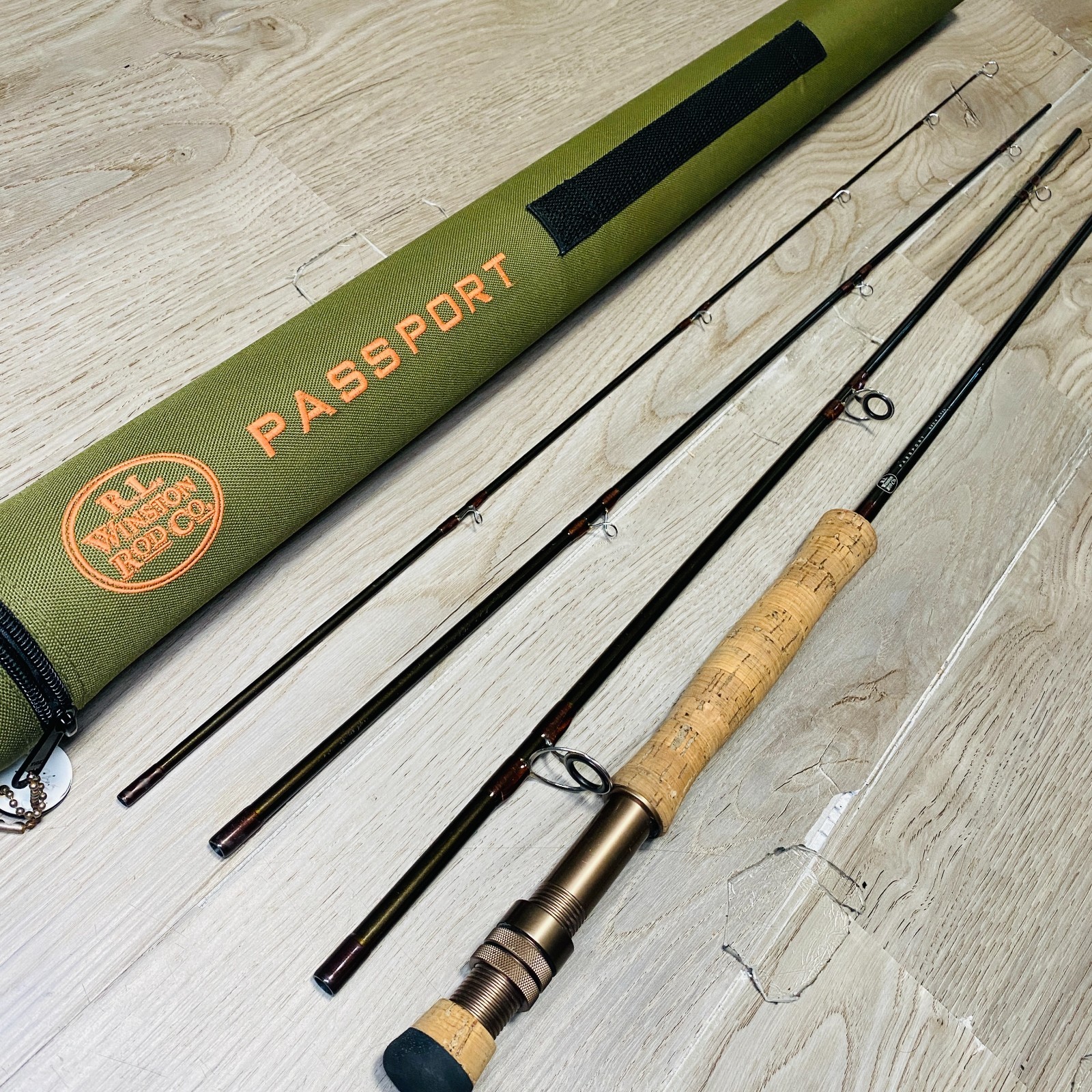 R.L. Winston PASSPORT 890-4 9’0″ 8wt Fly Rod Fishing w/tube & sock