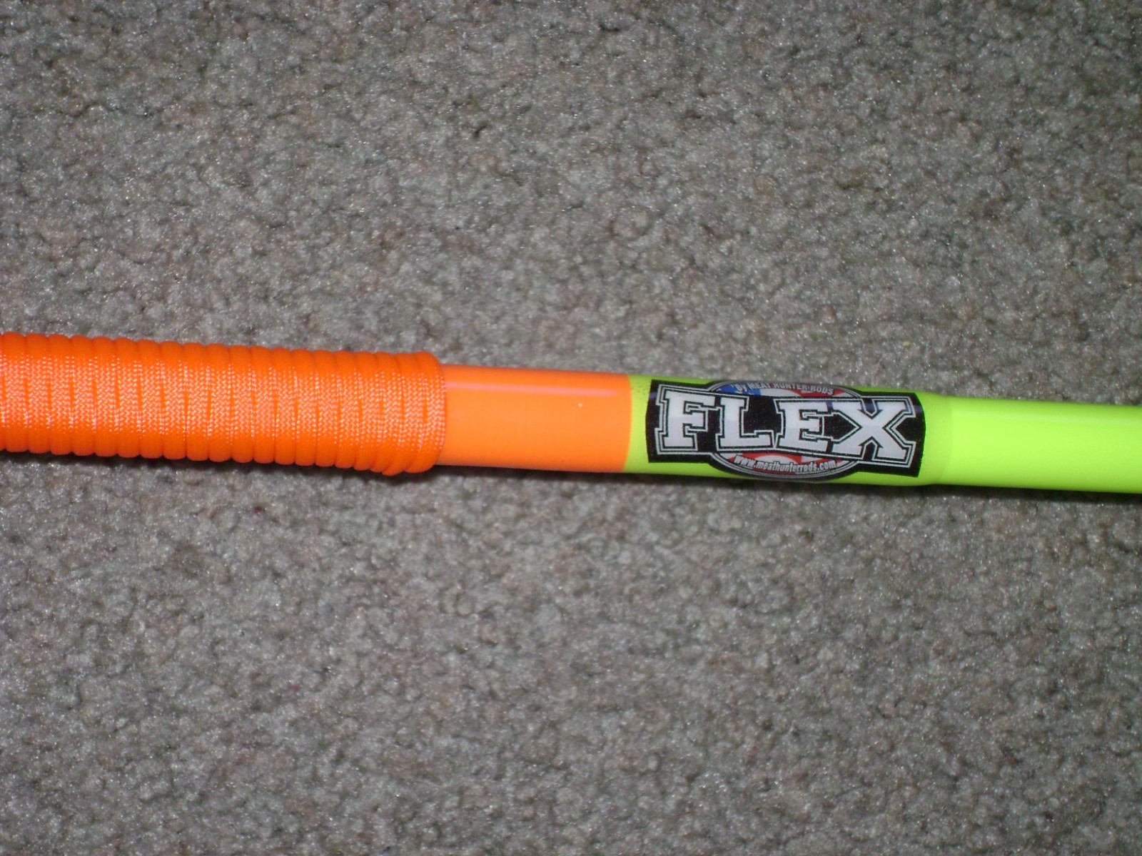 GLOW ROD MEAT HUNTER FLEX 10′ HVY SPINNING -GLOWS LEMON UNDER BLACKLIGHT !