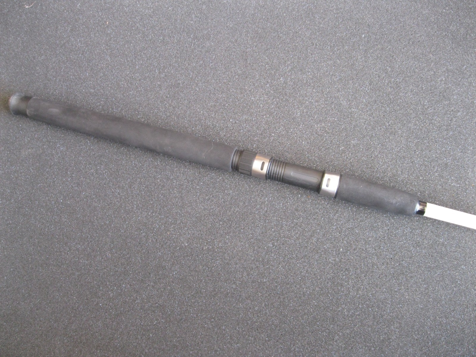 Vintage Ready2Fish SP-702/MHS, 7-foot, 2-piece spinning rod