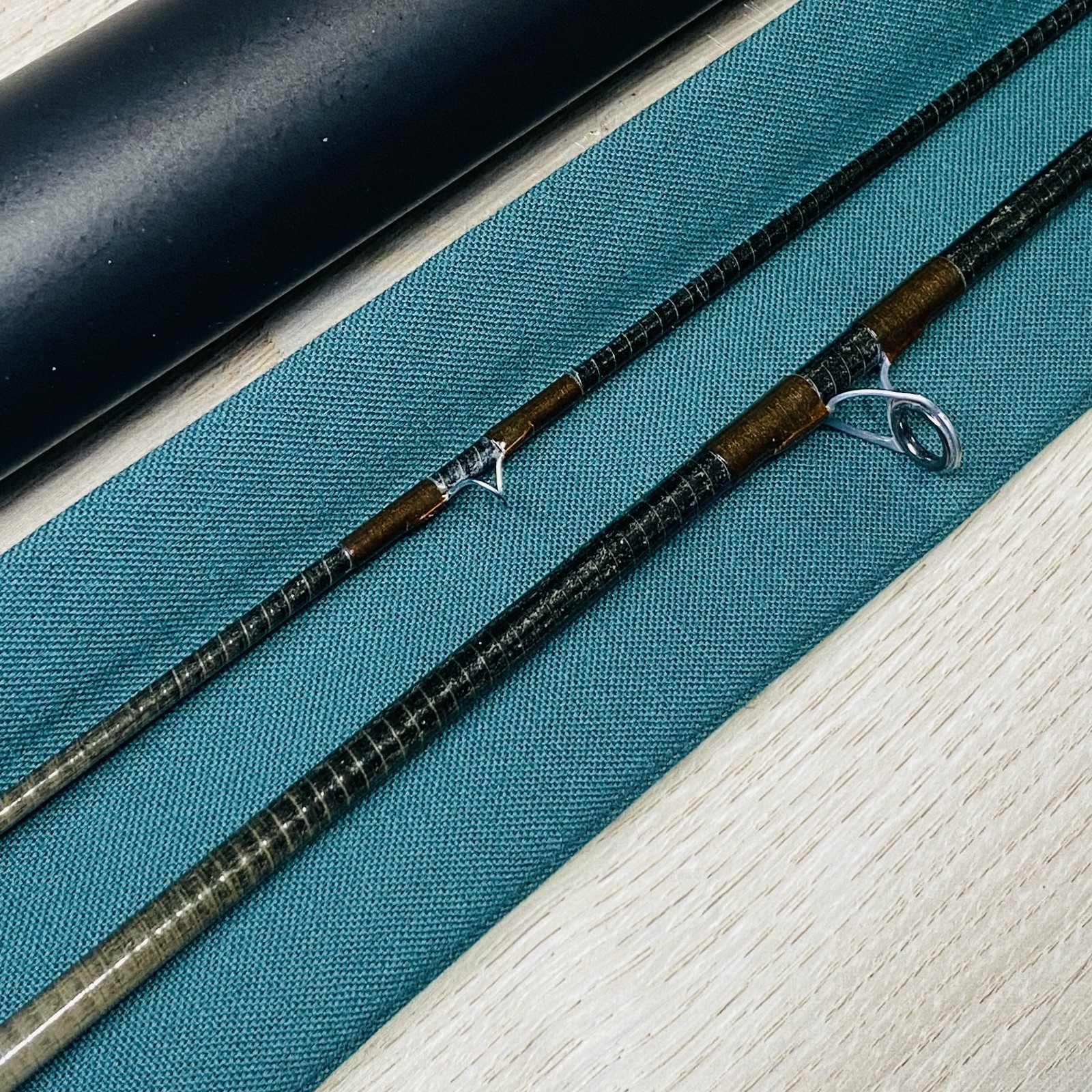Orvis Superfine Seven Eleven 7’11” 4wt Fly rod w/Tube Socks