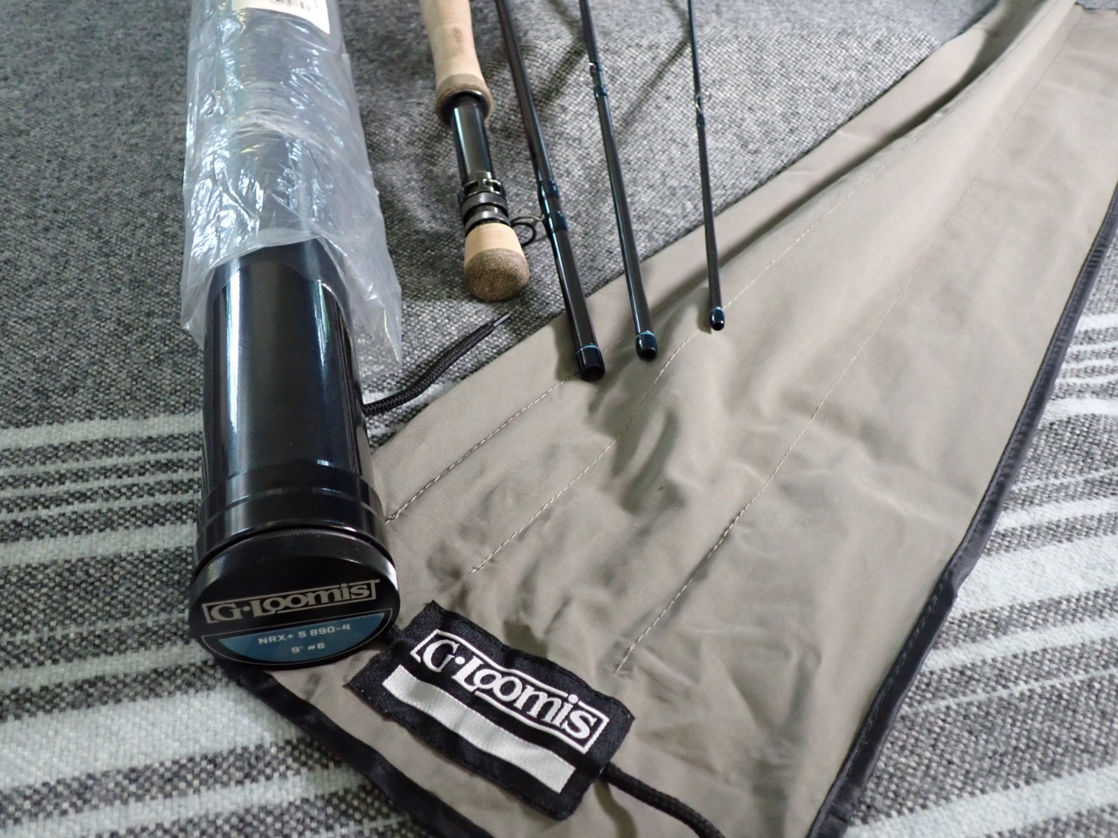 G. Loomis NRX+S 890-4 Saltwater Fly Rod 9’0″, 8wt, 4pc