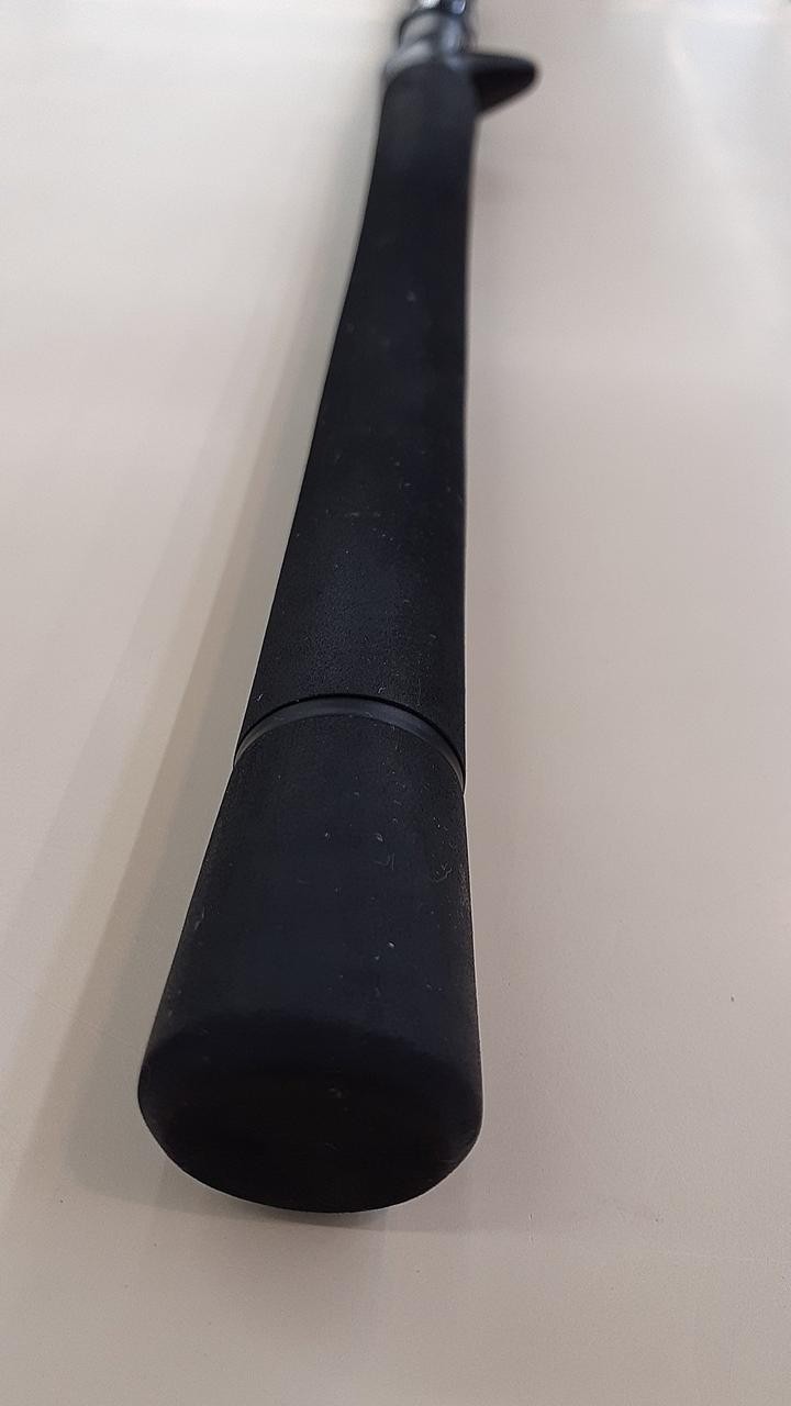 APIA GRANDAGE Seabass Fishing Rod 7’6″ 2-piece, Used Grip, 170g