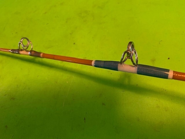 VINTAGE SABRE GOLDEN 6 FOOT 6 INCH 20 TO 50 POUND RATED CONVENTIONAL FISHING ROD