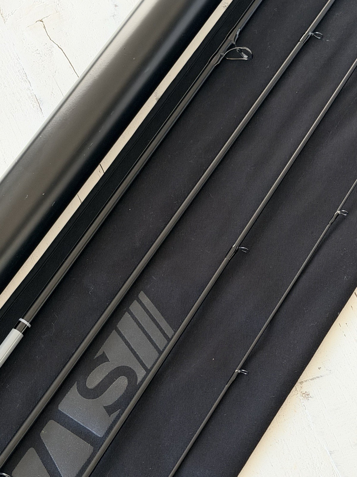 **BEAUTIFUL**🔥ORVIS HELIOS-3 BLACK OUT 3wt. 11’ft Flyrod🔥~LEGENDARY~