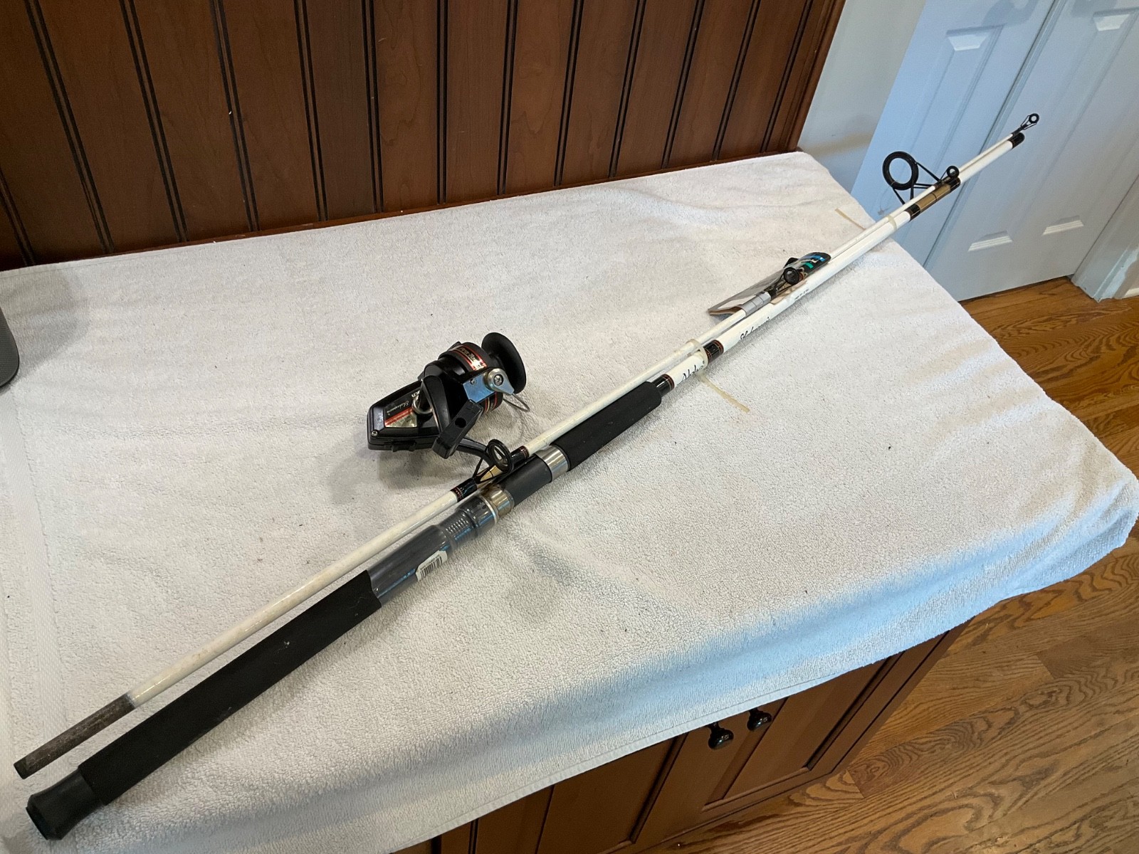 Vintage Shakespeare Alpha Big Water Spinning Combo – 9ft Rod (BWS 590-2M) NOS