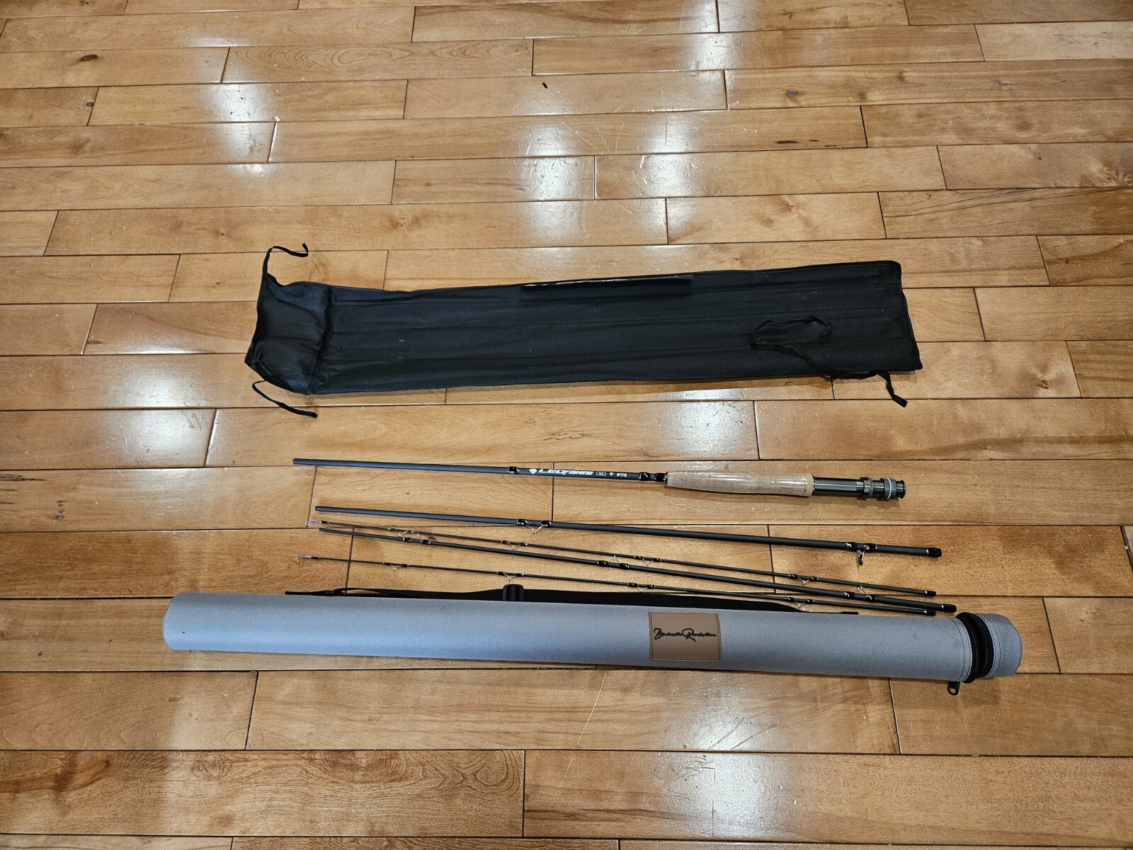 Leo Fly Rod 9ft 7/8wt 4 piece with Spare 5th Piece Extra Tip! Carry Tube Case
