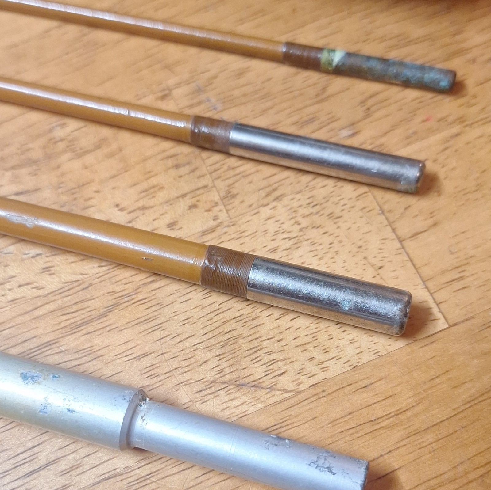 Vintage True Temper Traveller 200T Casting Rod 6′ 4pc Medium Mod 10lb 1/2oz Case