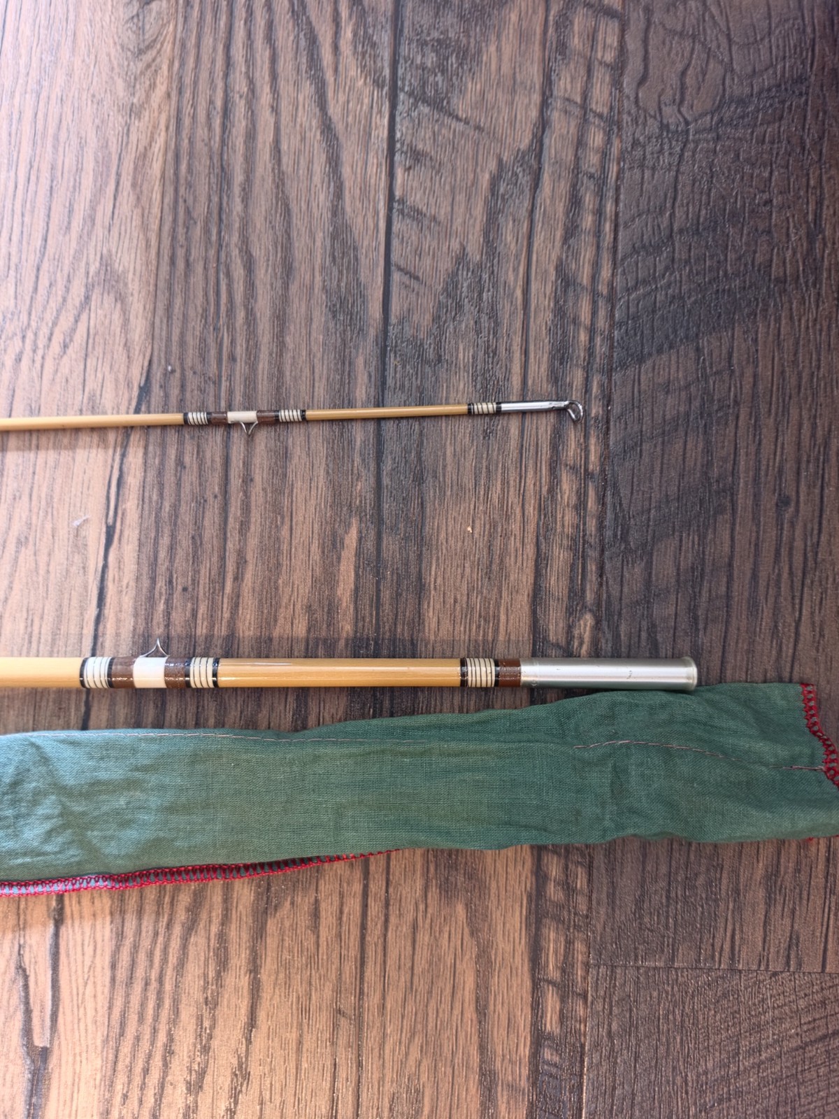 Heddon Pal Mark IV #8456 Fly Rod 8’3″ 7wt 2pc Fiberglass Cork Handle / Sleeve