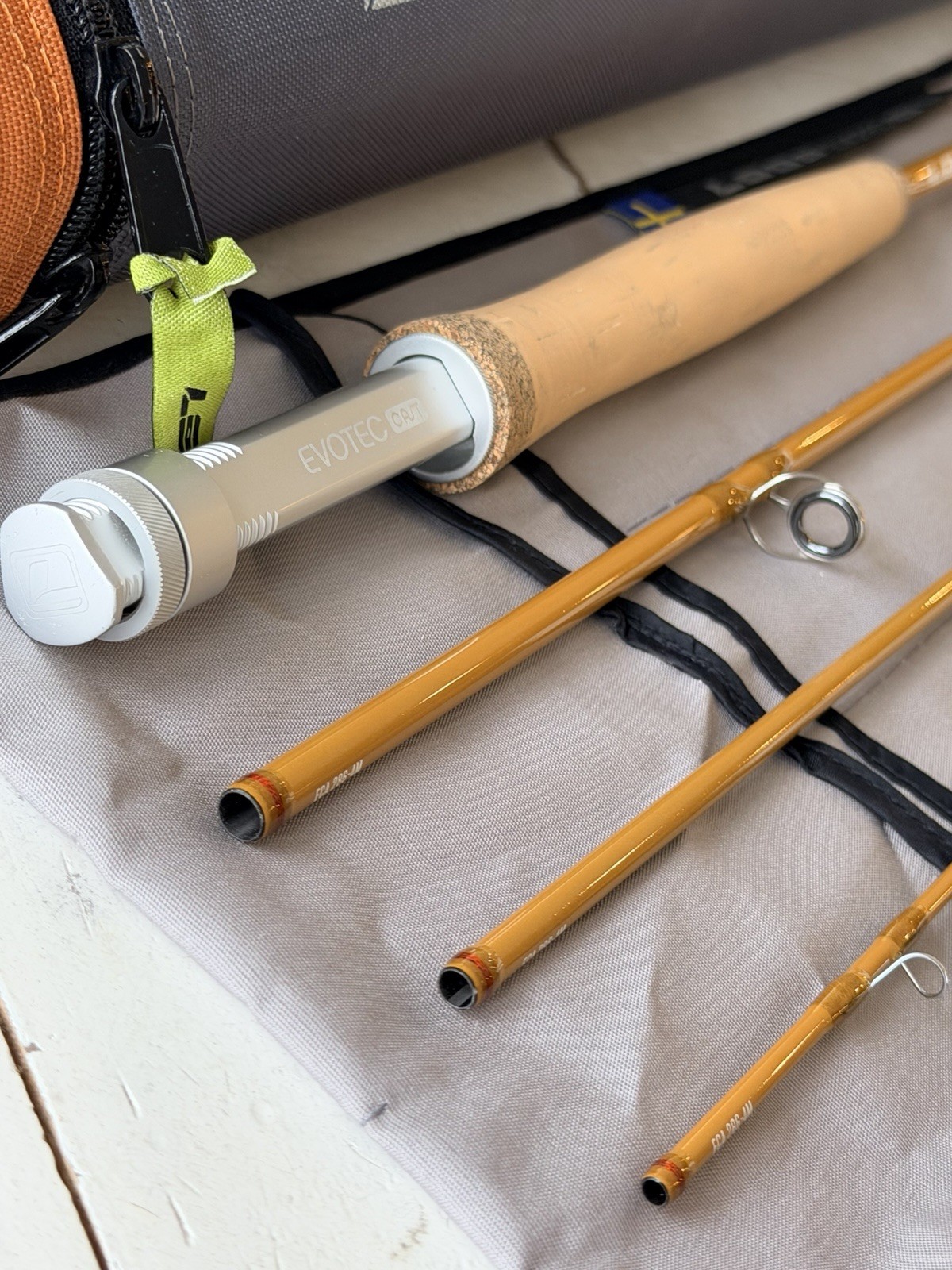**BEAUTIFUL**🔥 LOOP EVOTEC Cast 2wt. 8’6”in/4pc Flyrod!! 🔥~LEGENDARY~🔥