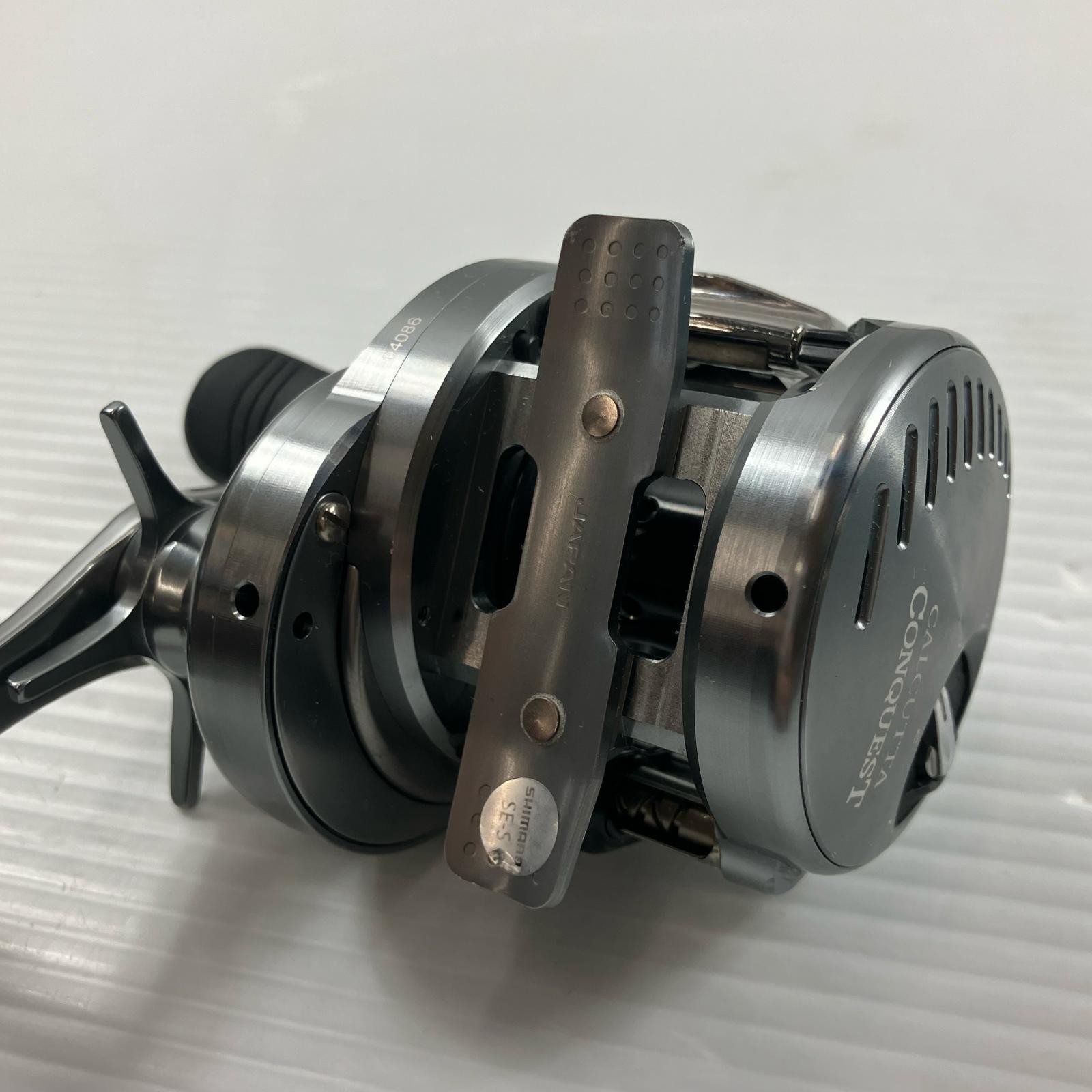 SHIMANO Baitcasting reel 20 Calcutta Conquest DC 101HG 04086