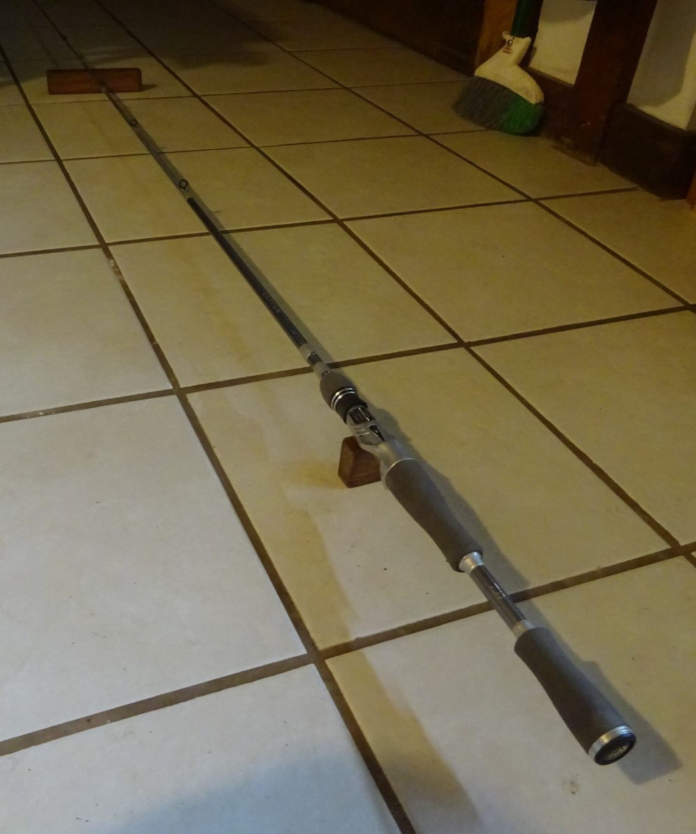 Daiwa Tatula Elite 6’9″ Skippin’ Jig Baitcasting Rod, Heavy, TAEL691HFB, NEW
