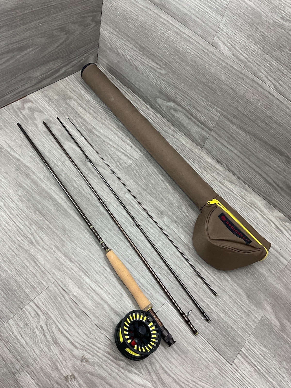 Redington Crosswater #5 Fly Fishing Rod 9’ Combo in Case TIP BROKE