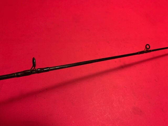 BASS PRO SHOPS PRO QUALIFIER 5 FOOT 6 INCH 8 TO 17 POUND BAITCASTING FISHING ROD