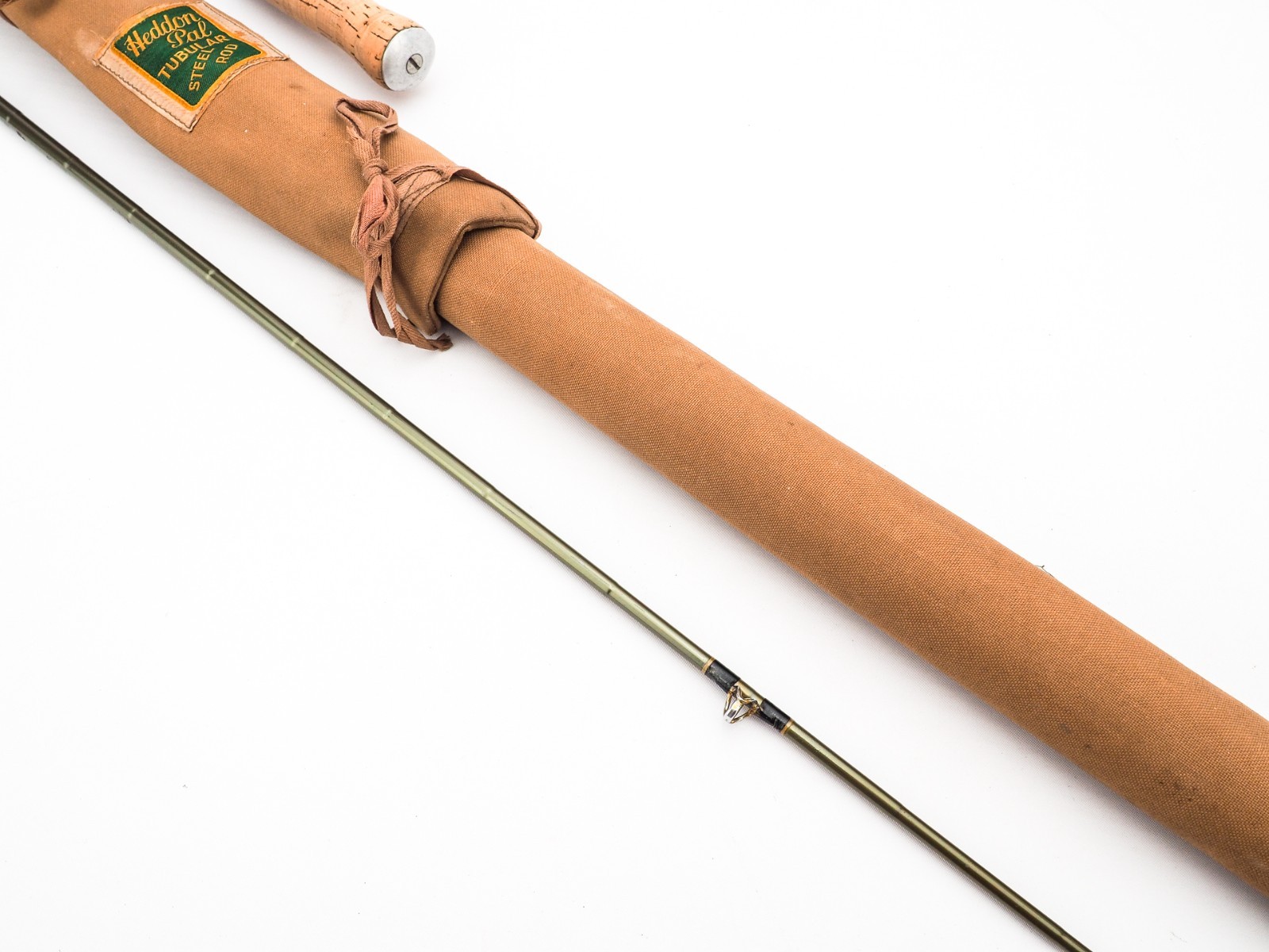MADE IN THE USA – TRUE TEMPER THE AMERICAN FORK & HOE 5′ 2″ BAITCASTING ROD