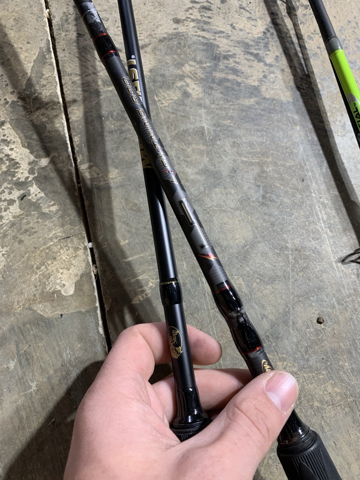 LOT OF 10 BASS PRO SHOP, Lews, Berkley FISHING RODS (BROKEN)