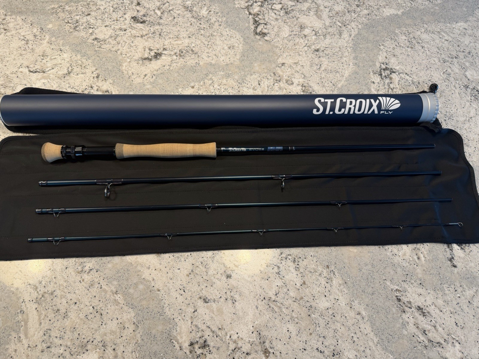 St Croix Evos Salt EVS1190-4 9’ 11Wt Fly Rod W/ Aluminum Rod Tube
