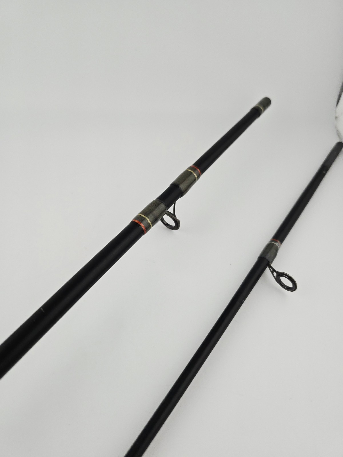 Rhino Titanium RHTC602M 6′ 2pc Medium/ Action Casting Rod