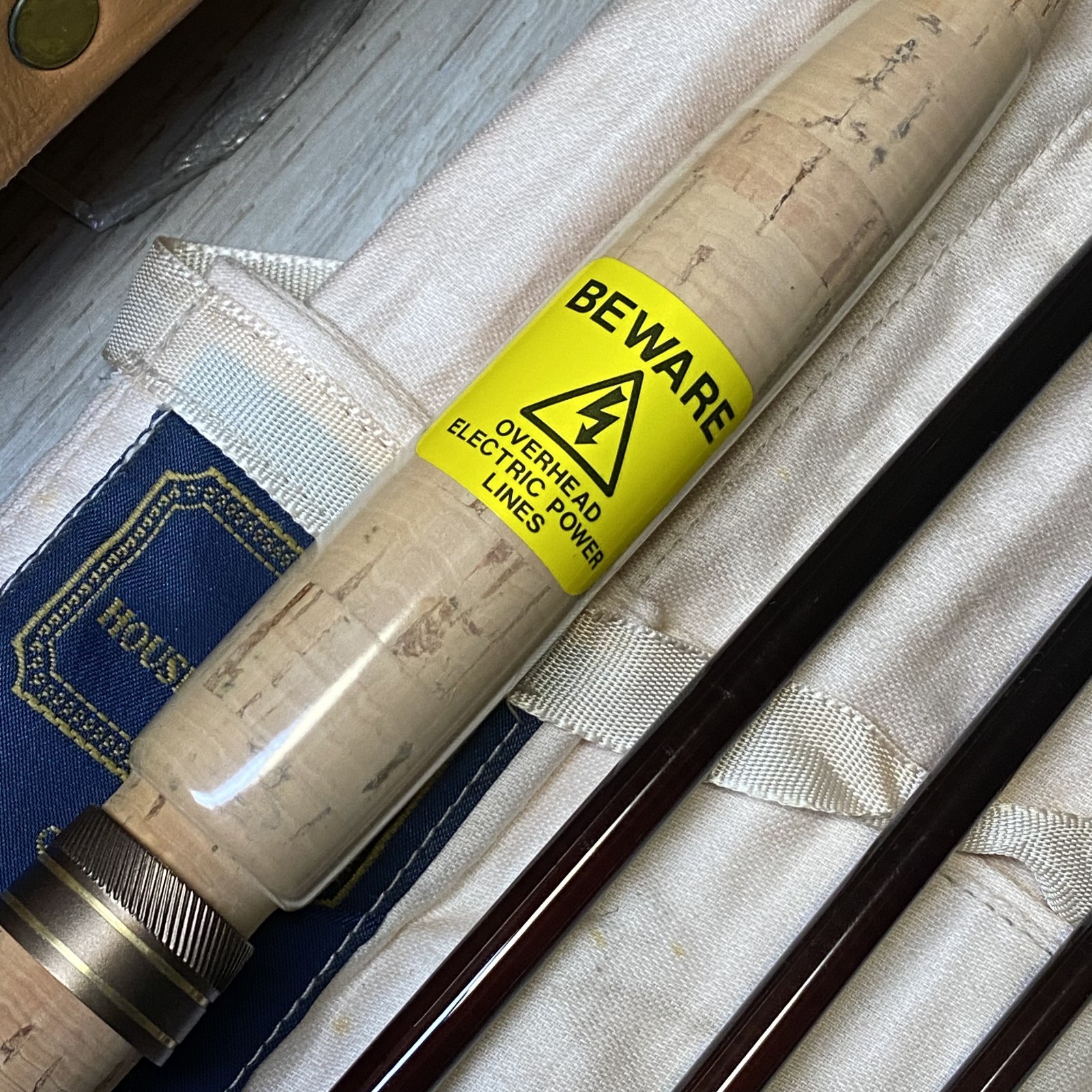[Near Mint]Hardy Graphite Smuggler Deluxe #6 8’2″ Fly rod w/Sock Tube 7piece