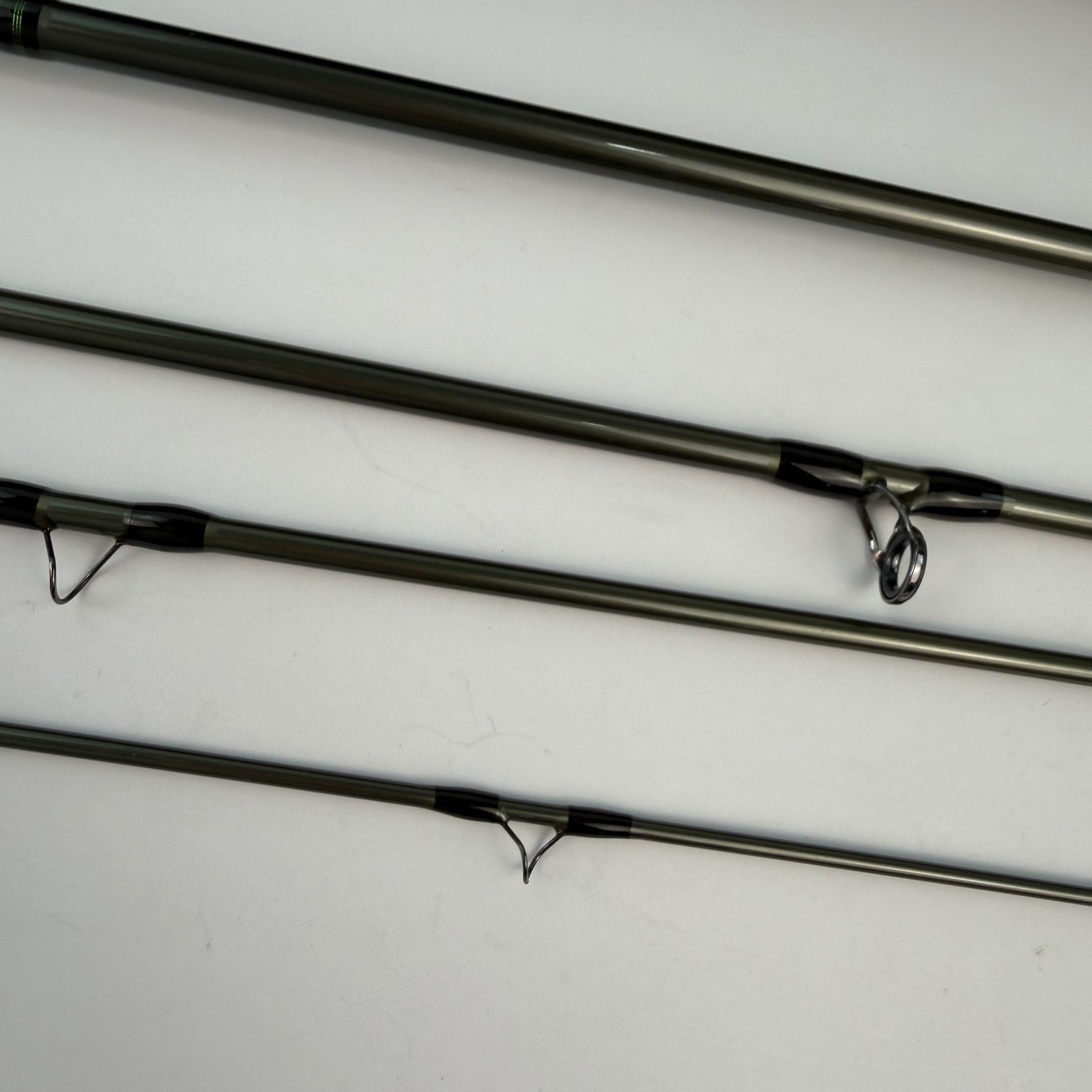 Cabela’s CZN Graphite Fly Fishing Rod 10’ 4wt 4pc w Travel Tube NEVER USED Y330