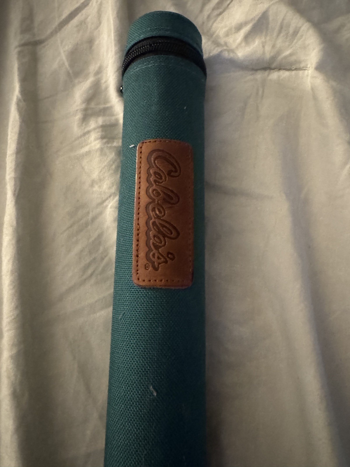 Cabelas Traditional Fish Eagle 9ft 2 Piece 8 WT Fly Rod With Case