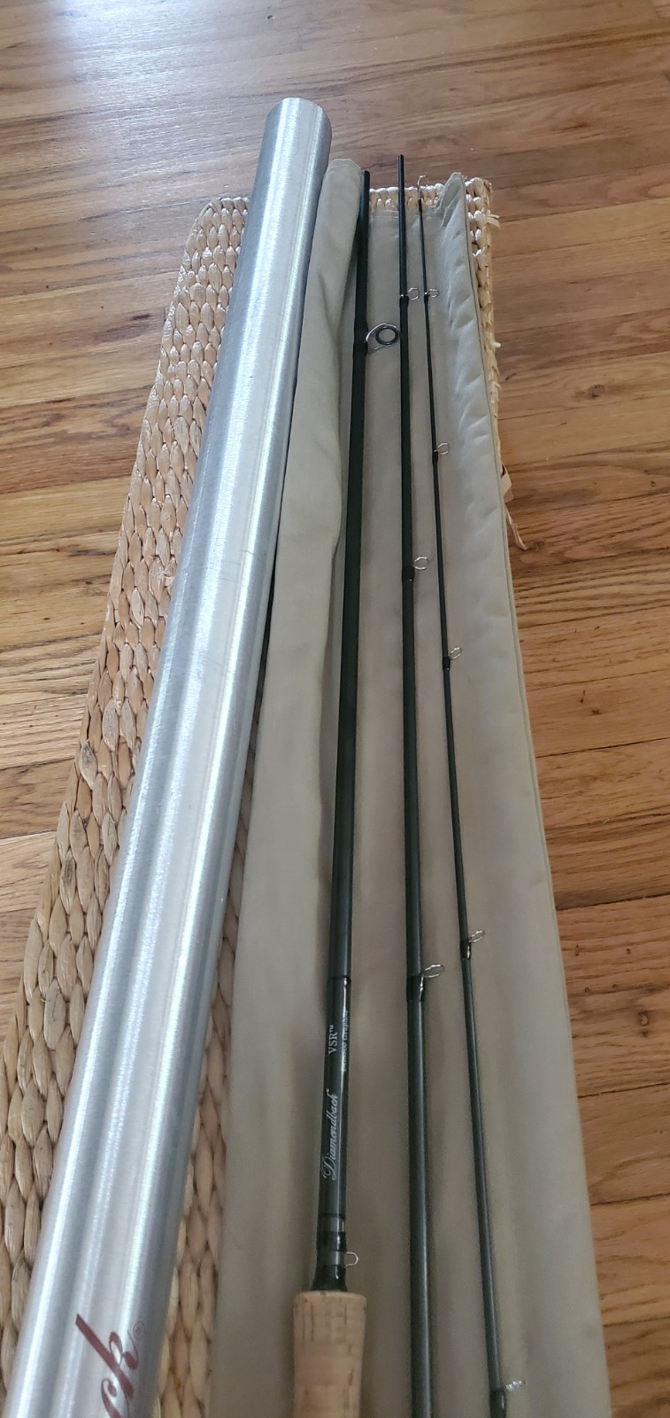 Near Mint Diamondback VSR 10′ 3pc 7wt Graphite fly rod W/tube & Sock