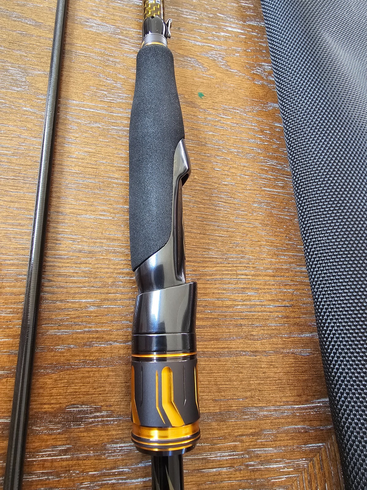 Daiwa 22 Morethan Branzino EX AGS 87LML(MOB4122324)
