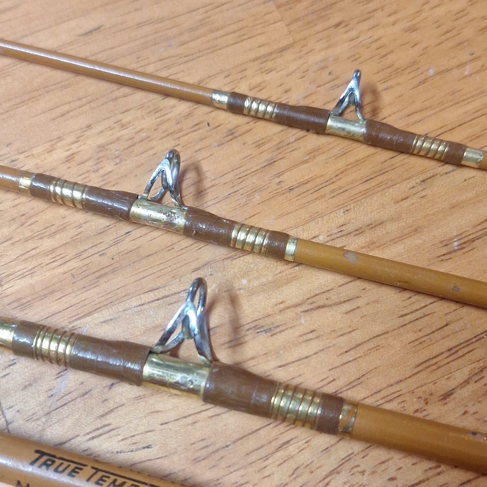 Vintage True Temper Traveller 200T Casting Rod 6′ 4pc Medium Mod 10lb 1/2oz Case