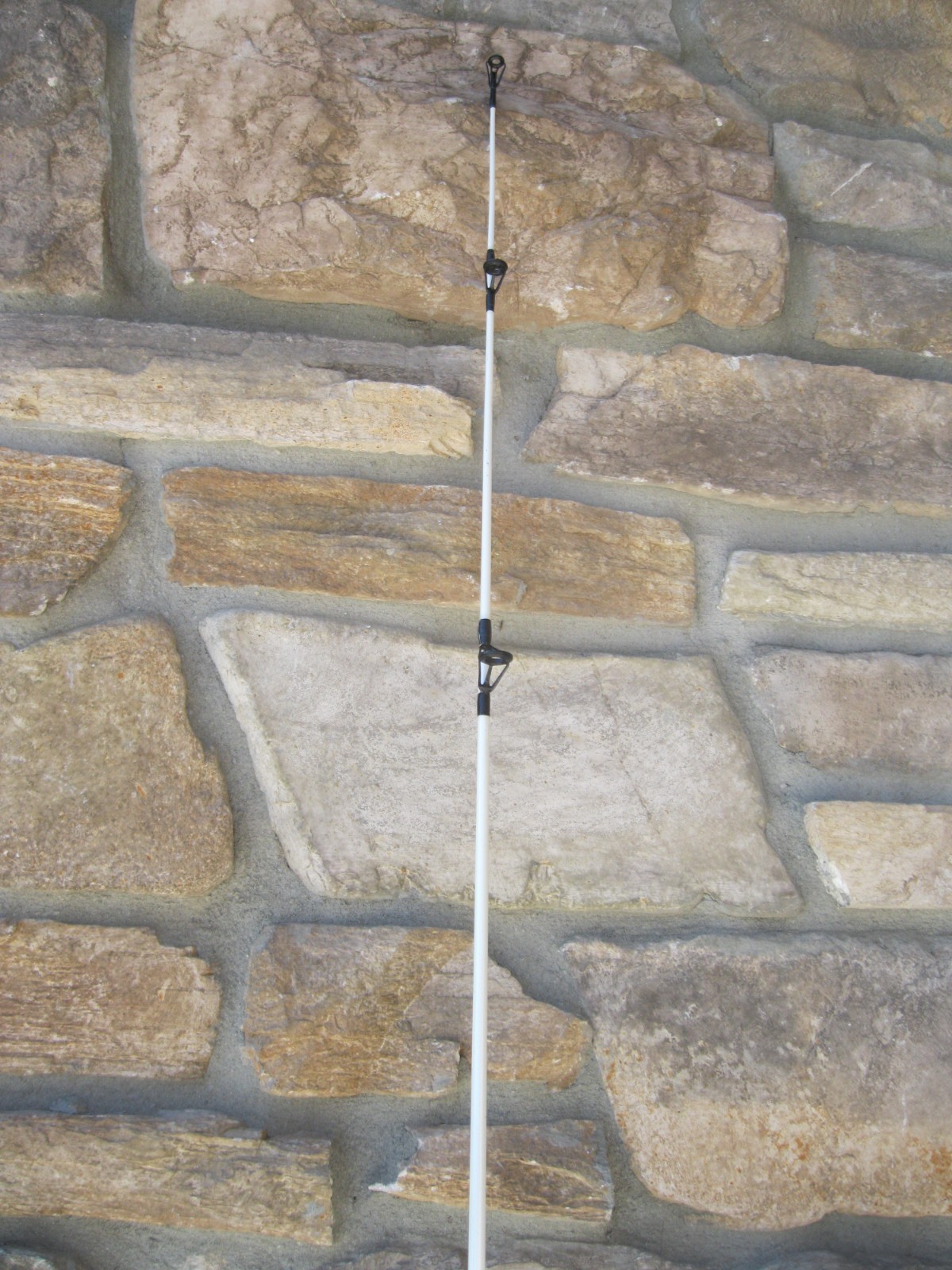Vintage Ready2Fish SP-702/MHS, 7-foot, 2-piece spinning rod