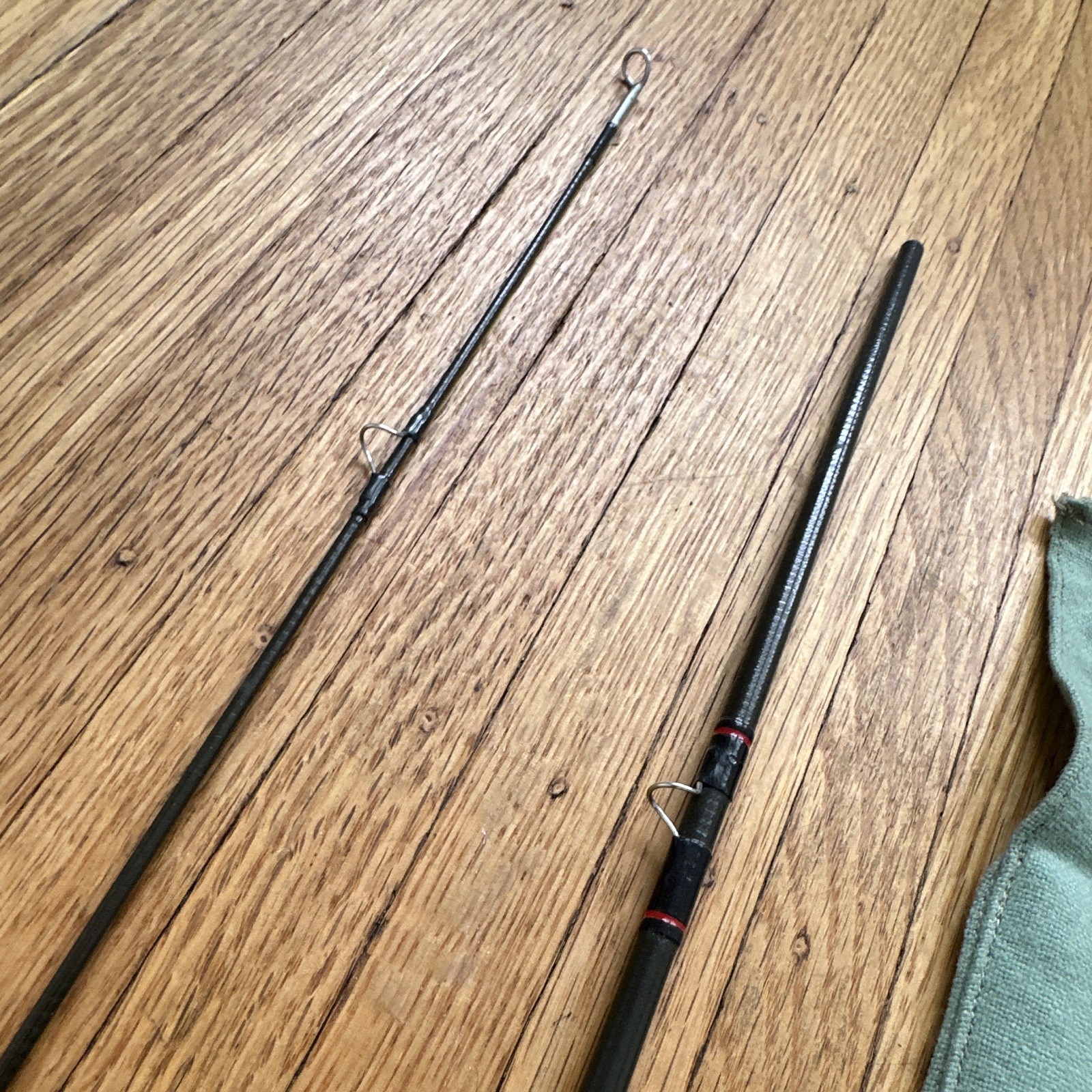 Lamiglas Series 500 G586 8’6″ 6wt 2pc Graphite Fly Rod Cork Handle Sock