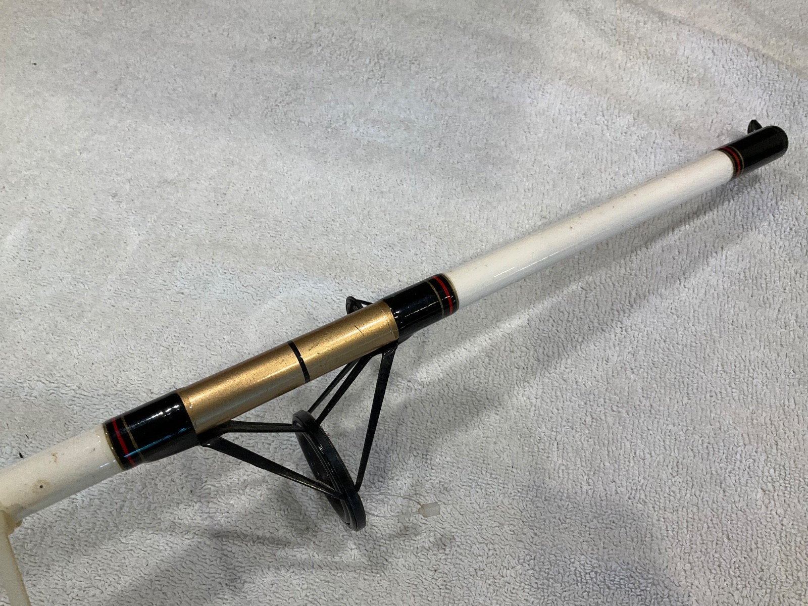 Vintage Shakespeare Alpha Big Water Spinning Combo – 9ft Rod (BWS 590-2M) NOS