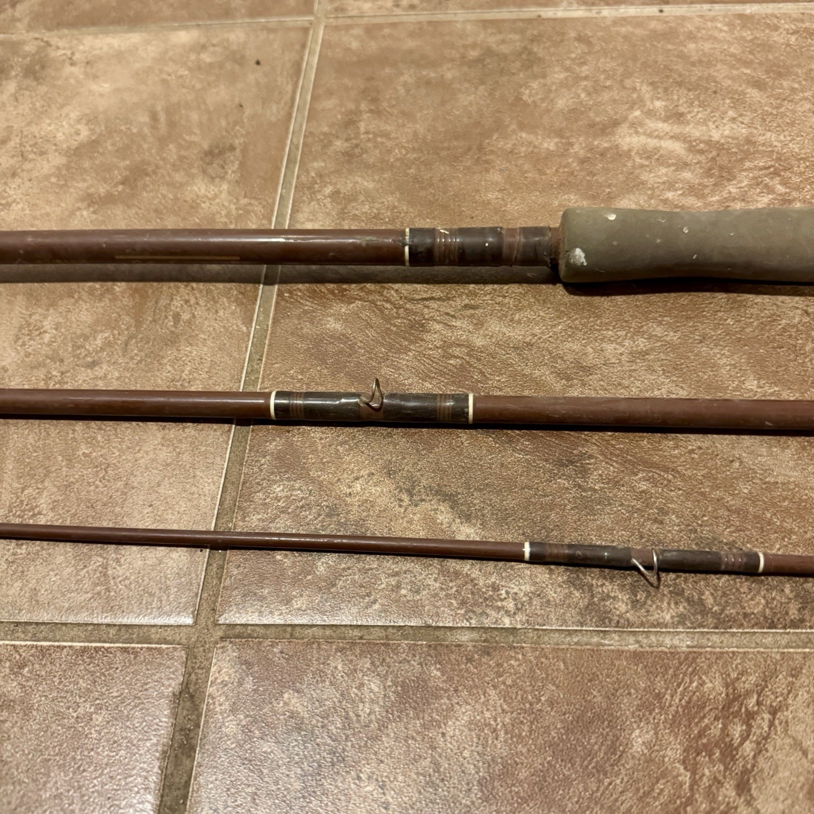 Shakespeare ITCO Fiber Glass Fly Fishing Rod Pole FY 12R 8ft Long 7 8 Fiberglass