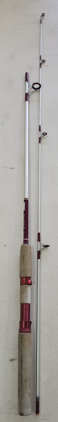 Vintage Zebco Sportfisher SSS 506 6′ 2PC White Medium Action Spinning Rod