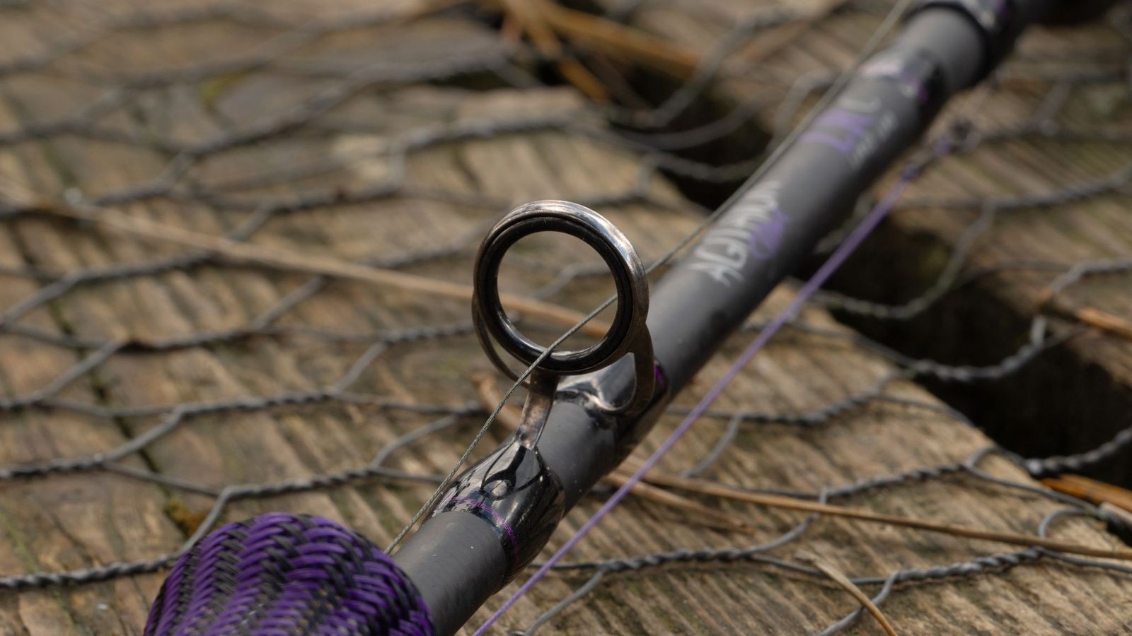 Wychwood Agitator LR-C Large Lure 6ft6 250g / 300g 2pc Short Butt Fishing Rod