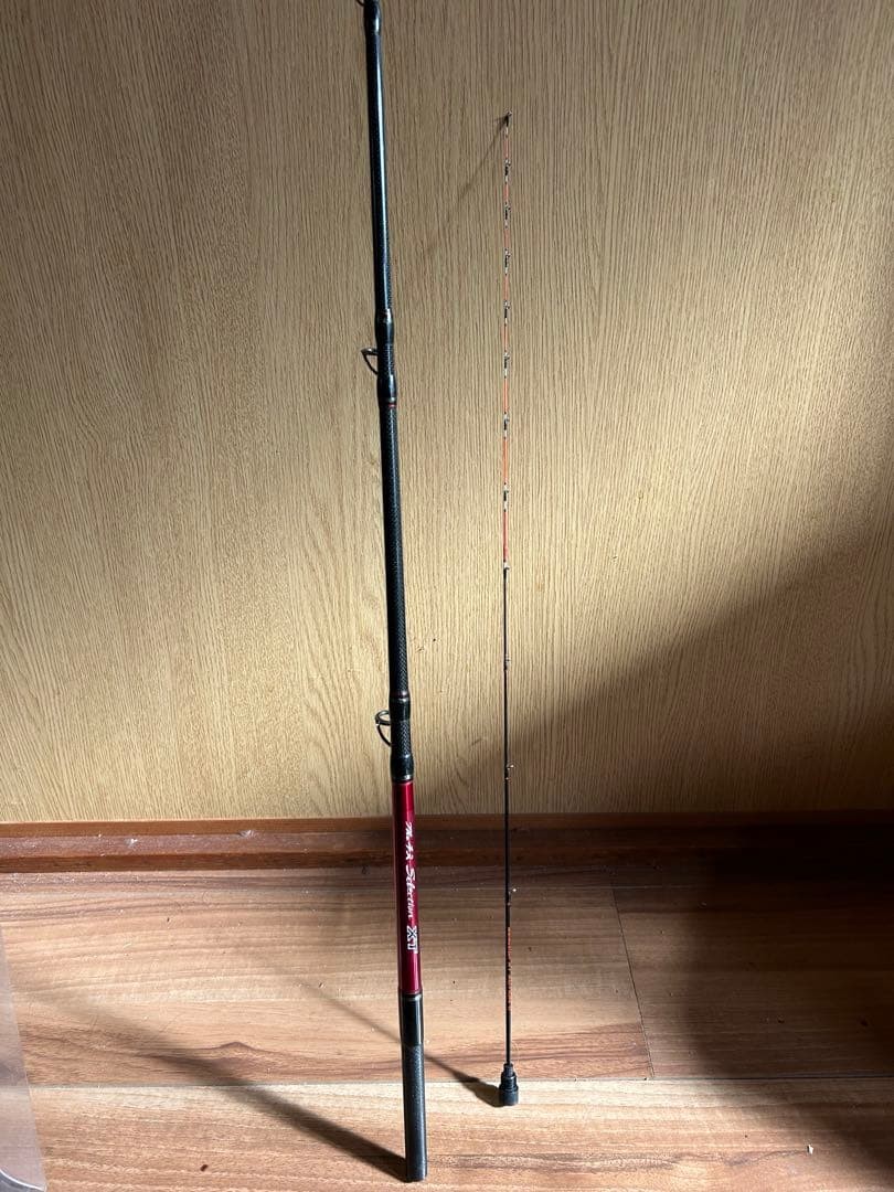 Selection XT Chinu Rod 158cm, 3-Piece, Red & Black, Soft Tip, Used