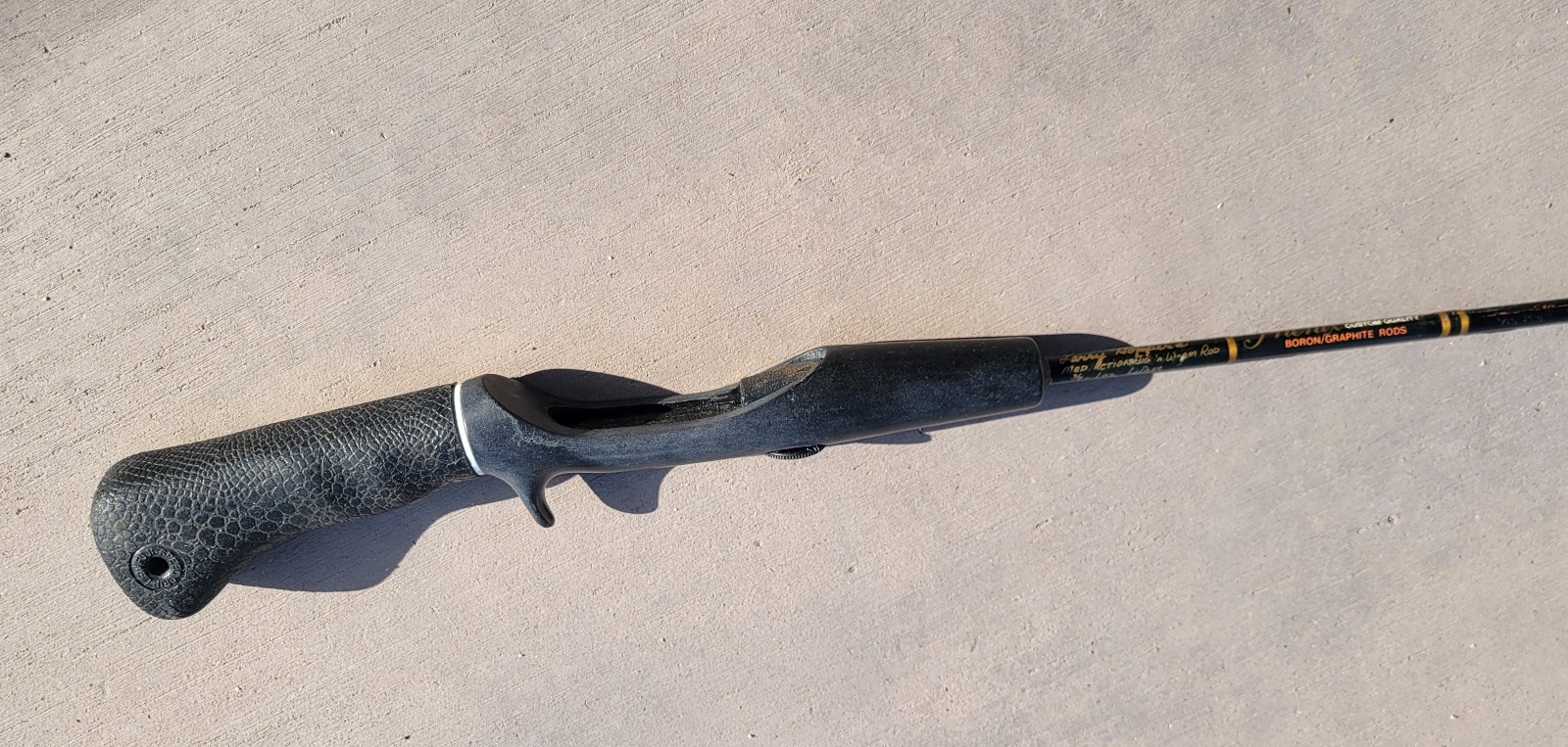 PHENIX Larry Hopper’s Boron Graphite Fishing Rod Medium Action Jig N Worm 63″