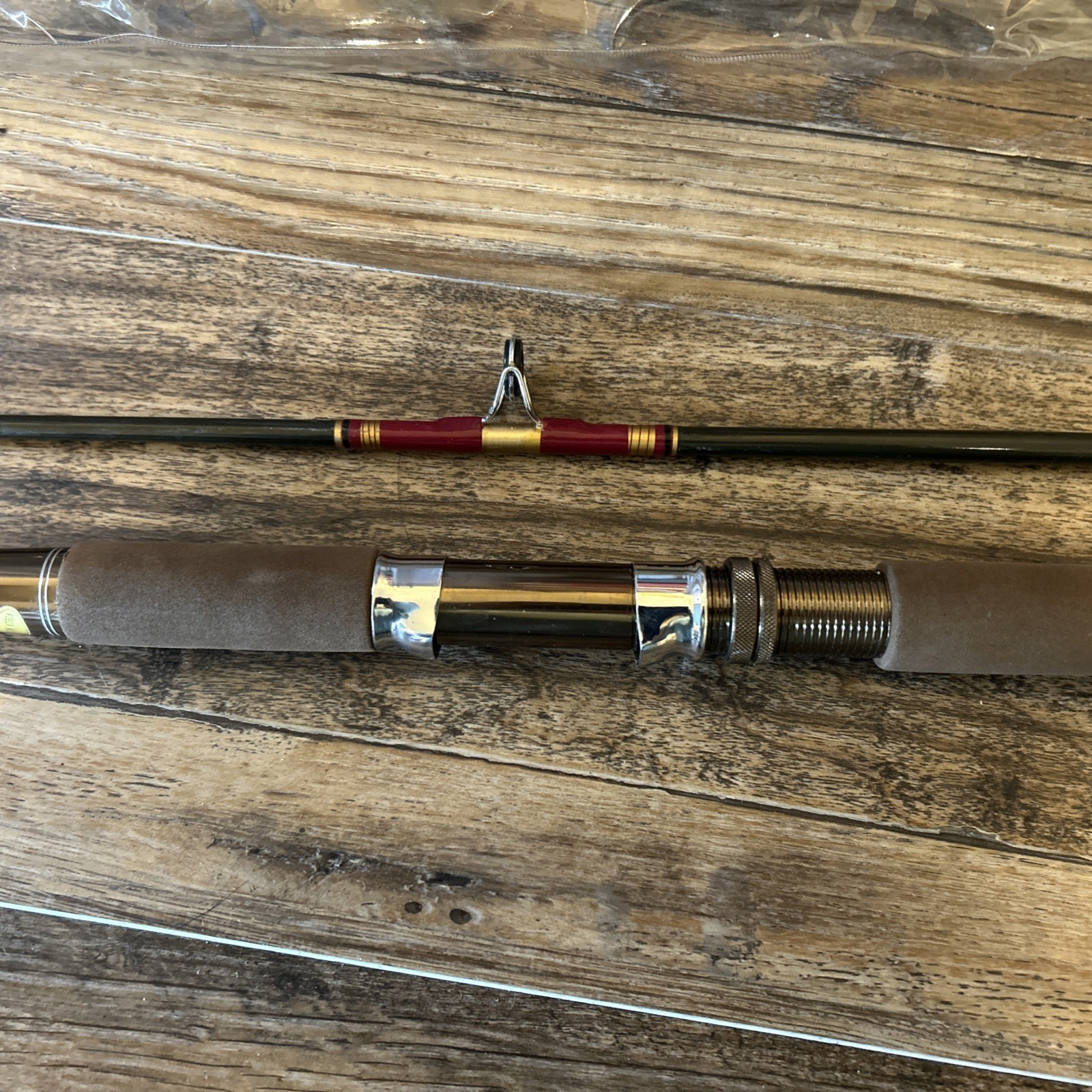 Vintage Ocean City Fishing Rod 2-Piece 7’ Fiberglass No. 32702N EUC