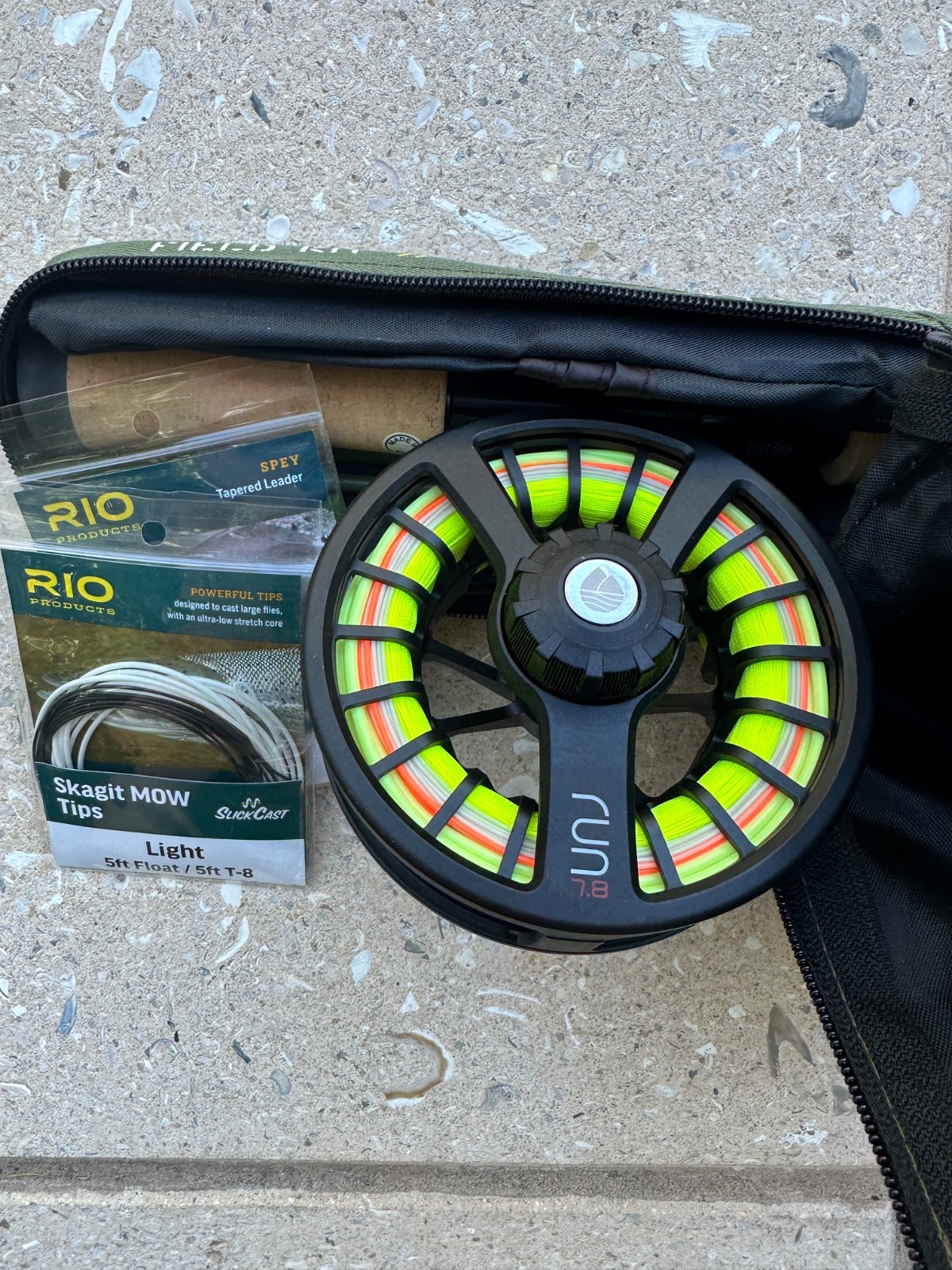 Redington FIELD KIT – TROUT SPEY Fly Rod 11′ 3″ 4 weight 4 piece w reel and line
